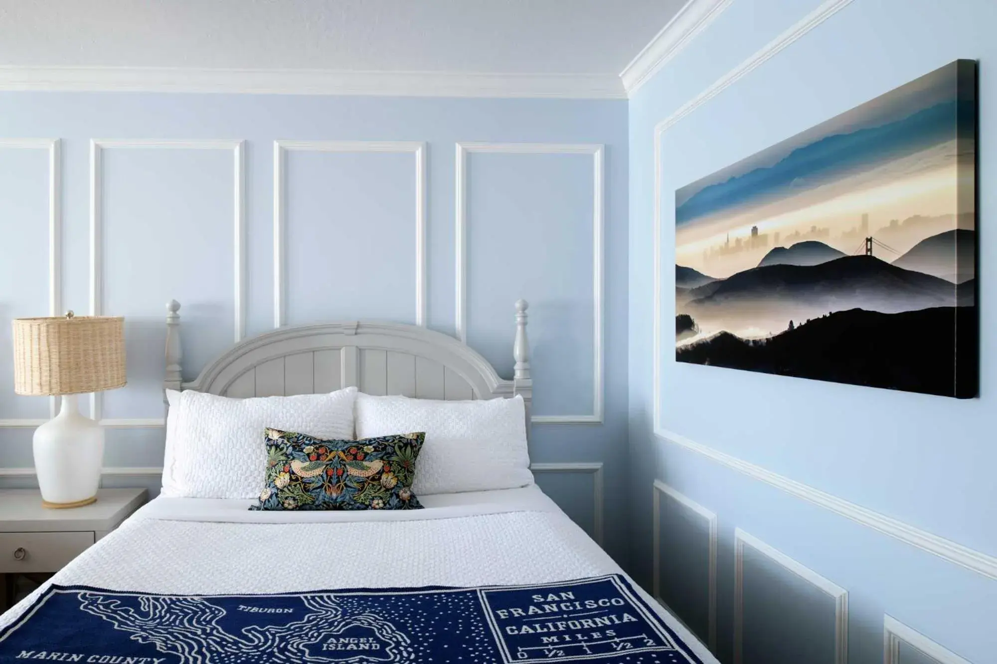 Decorative detail, Bed in Coventry Motor Inn Decorative detail, Bed in Coventry Motor Inn