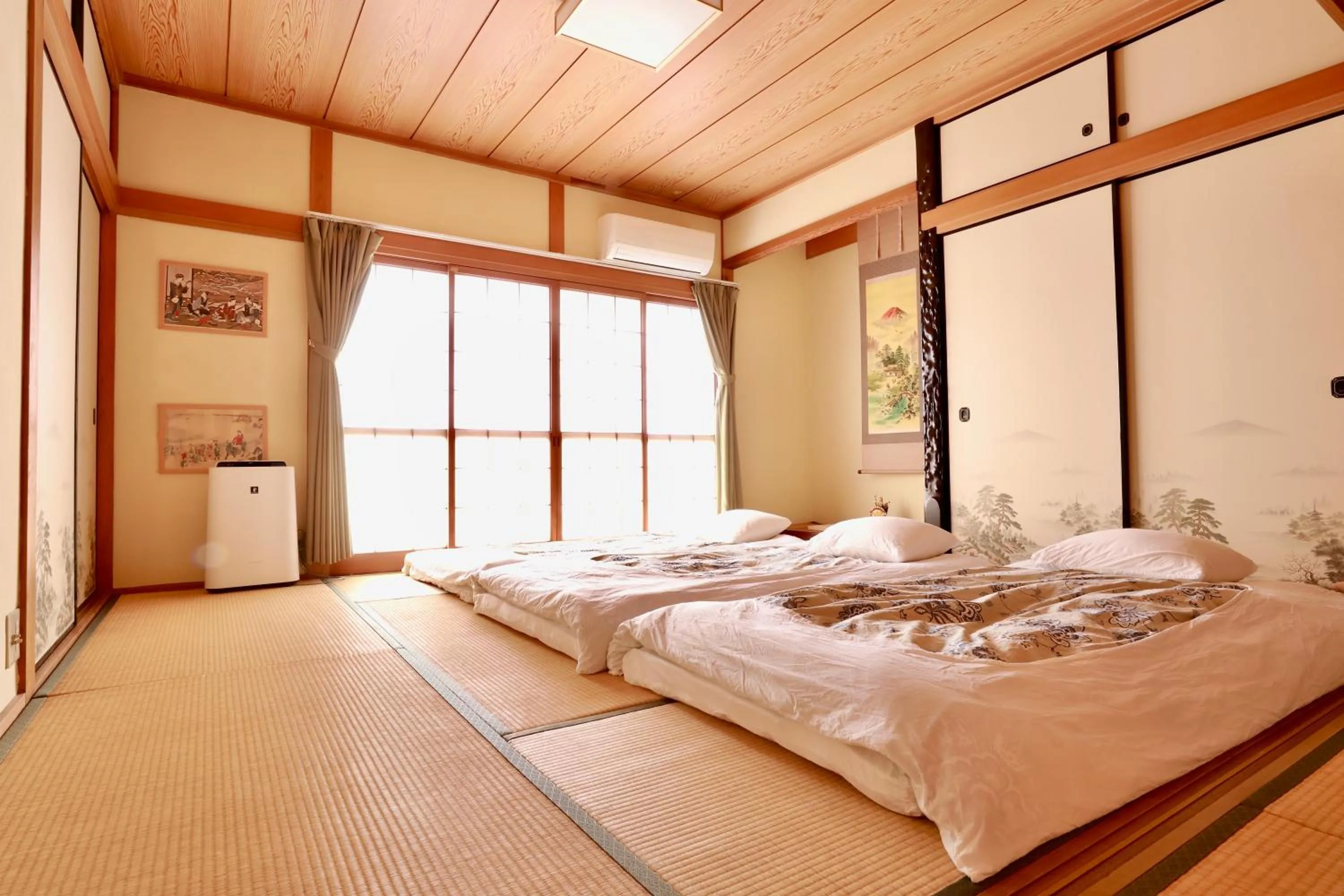 Photo of the whole room, Bed in Osaka Umeda Yuan Hostel