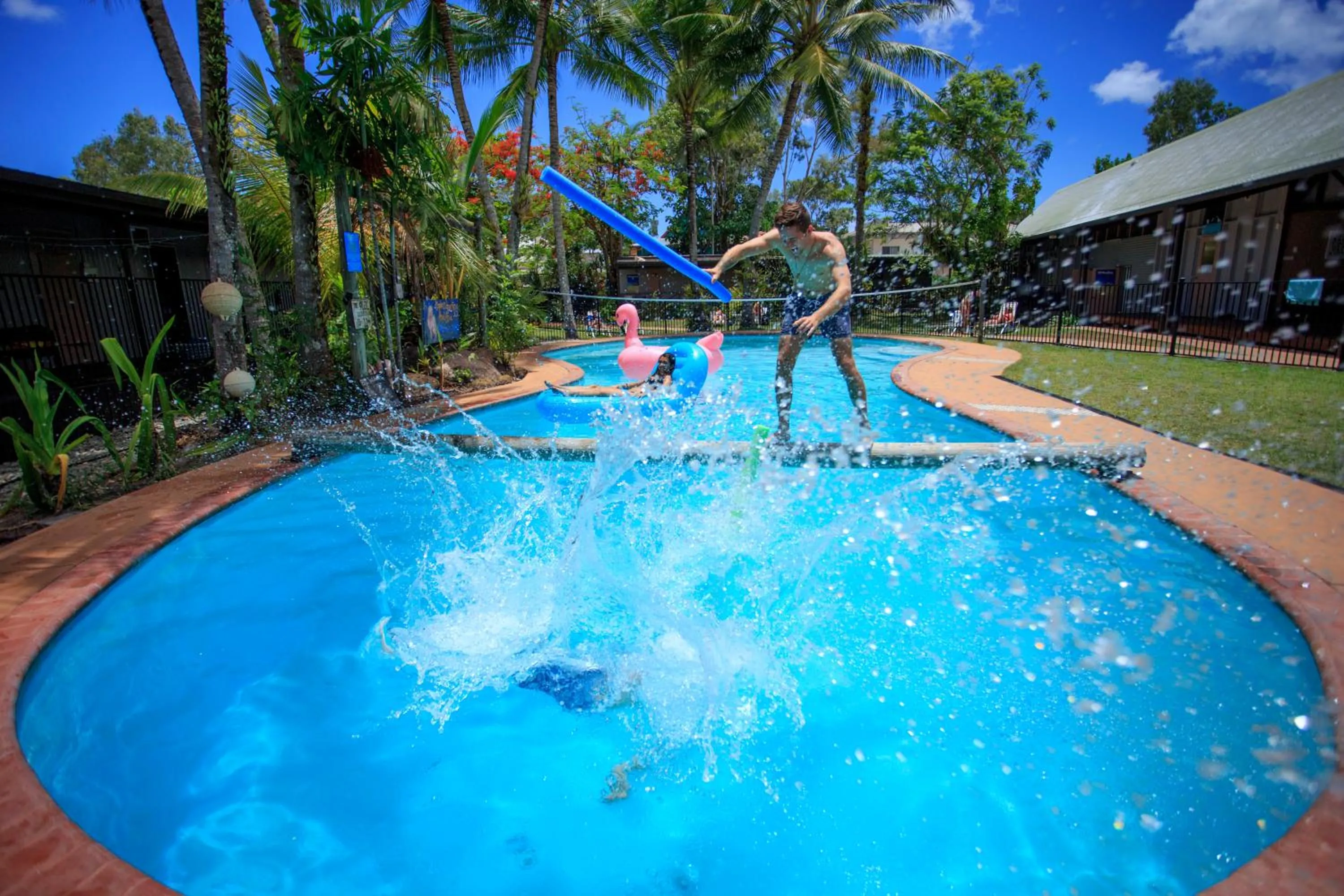Swimming pool in Scotty's Mission Beach