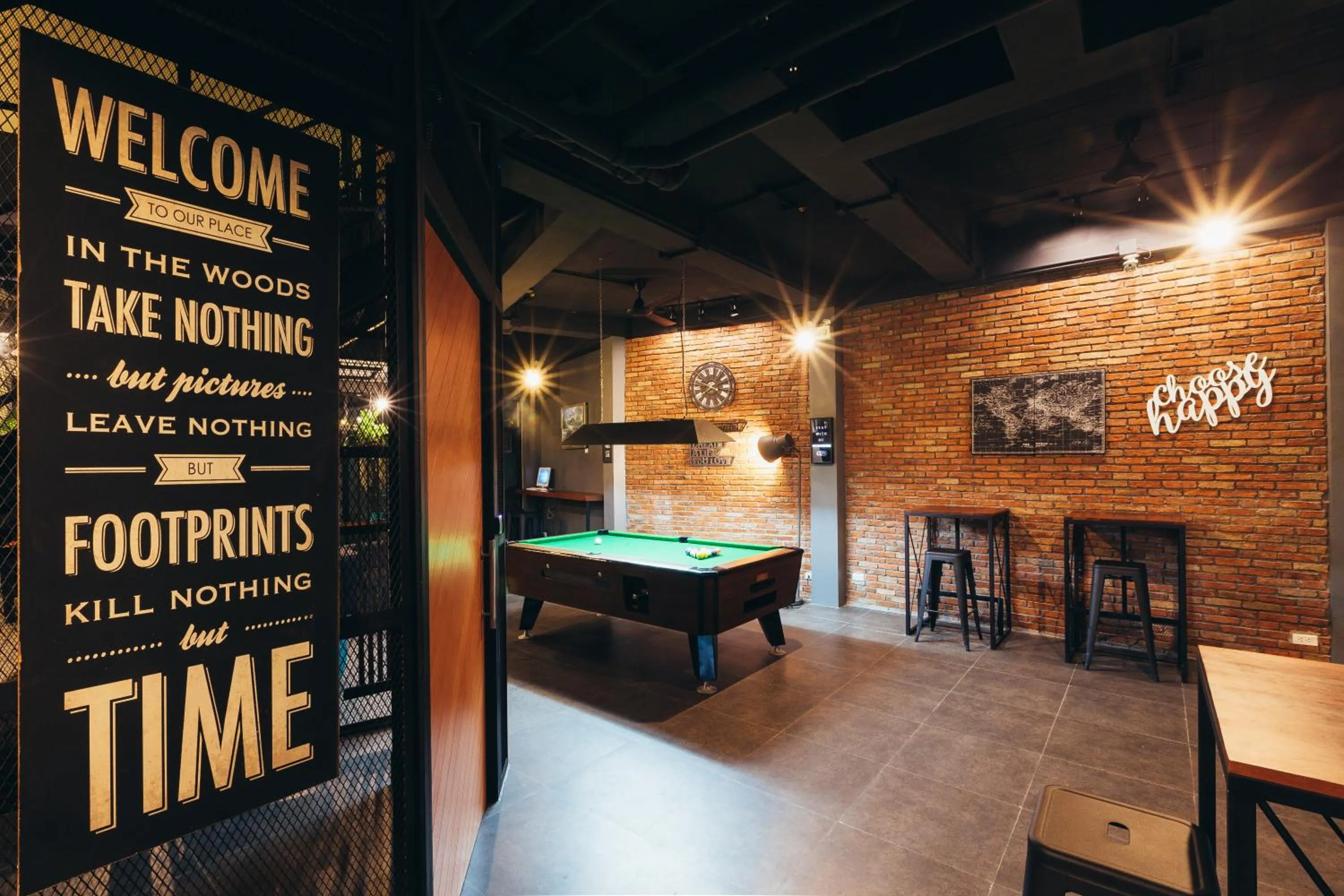 Area and facilities in Srisuksant Square