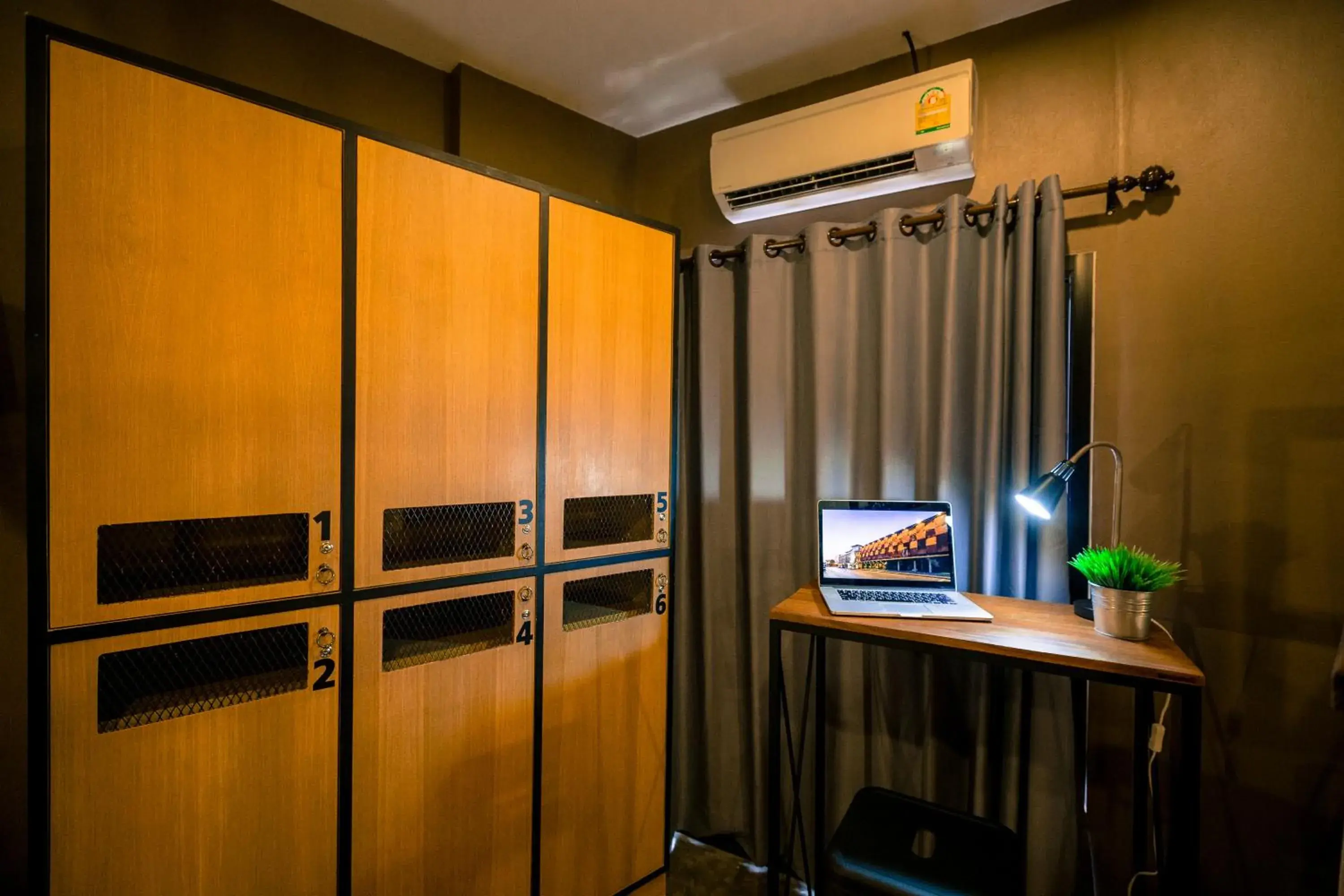 bunk bed in Srisuksant Square bunk bed in Srisuksant Square