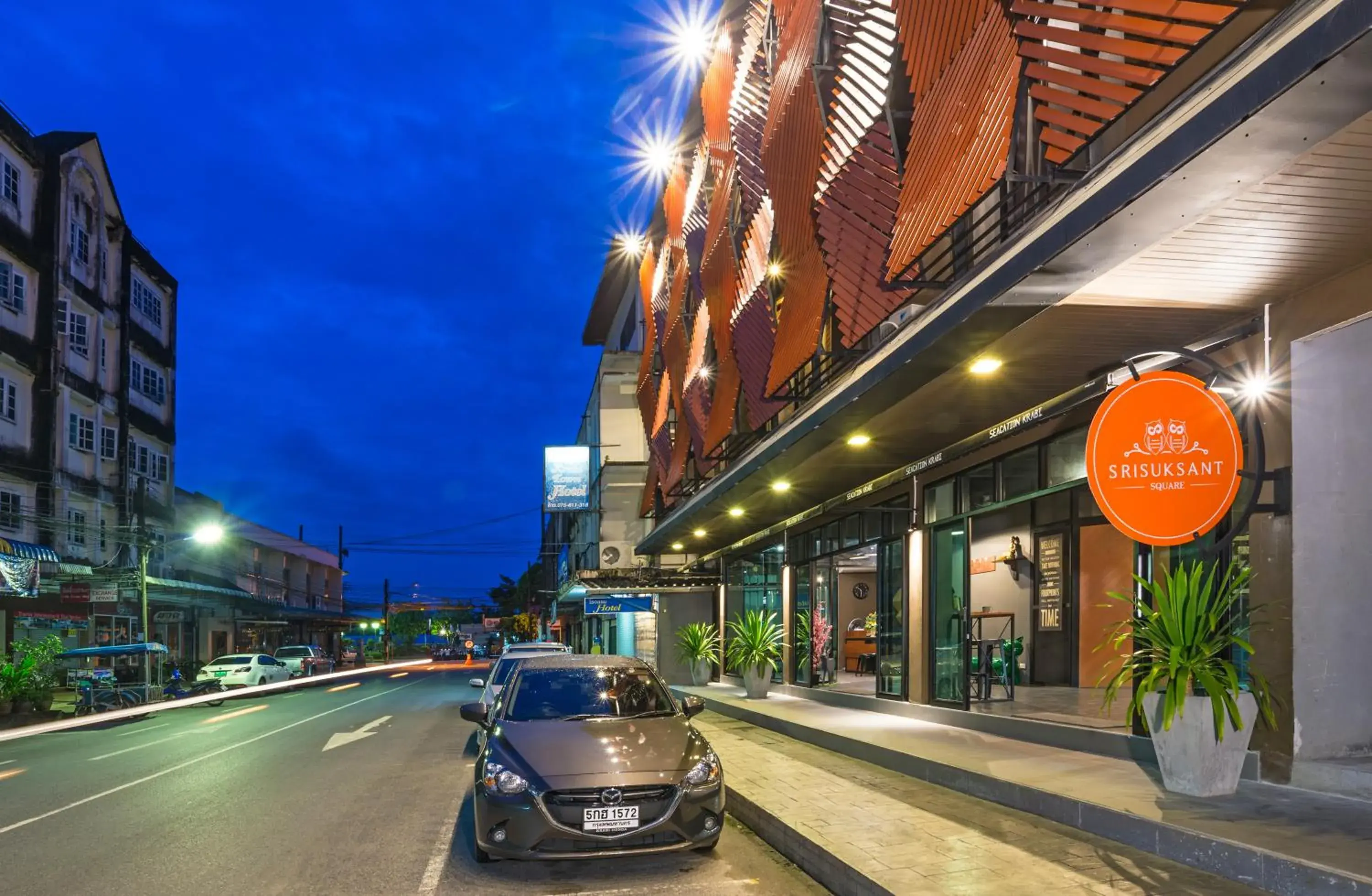 Facade/entrance in Srisuksant Square Facade/entrance in Srisuksant Square