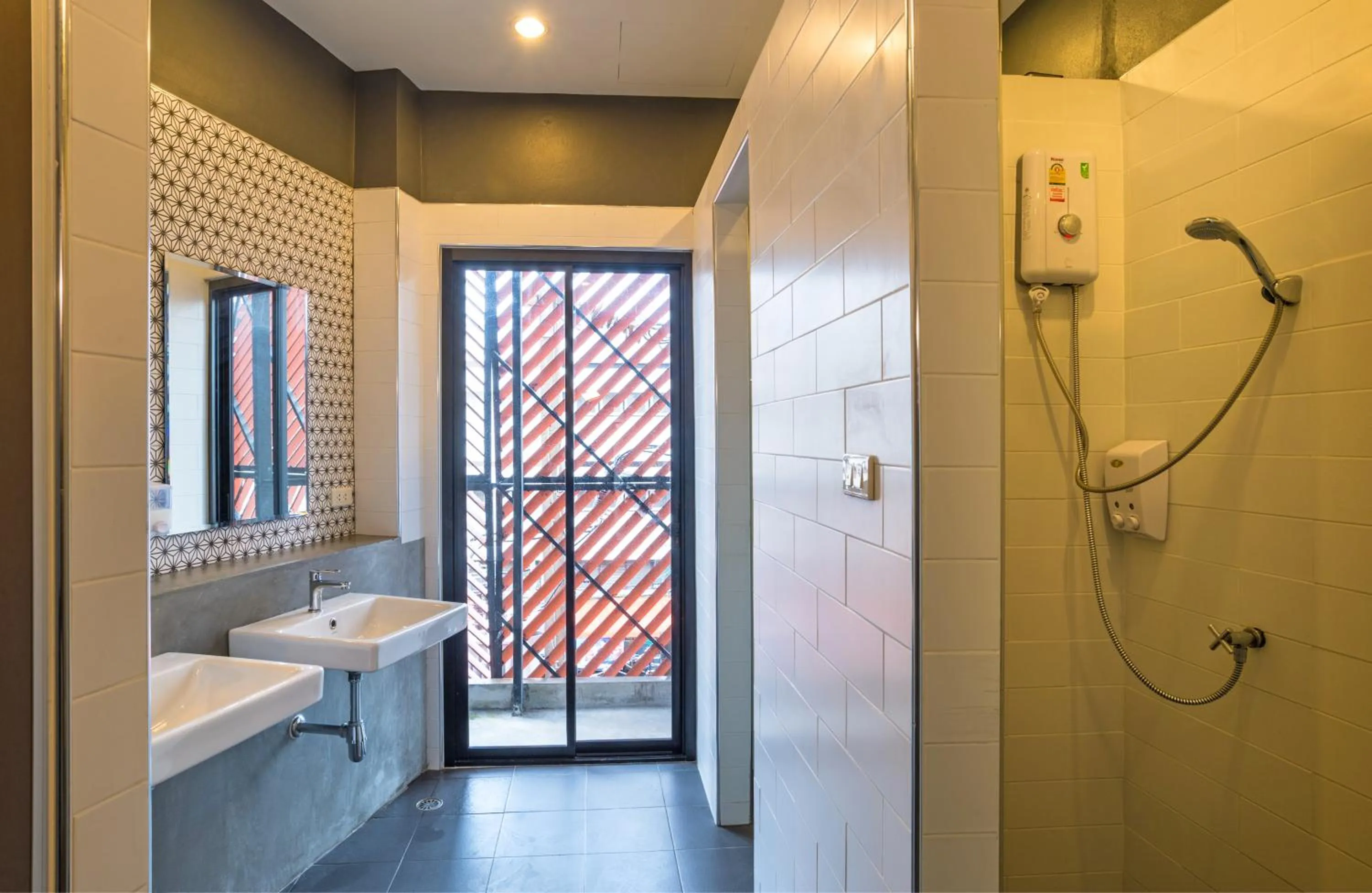 Other in Srisuksant Square