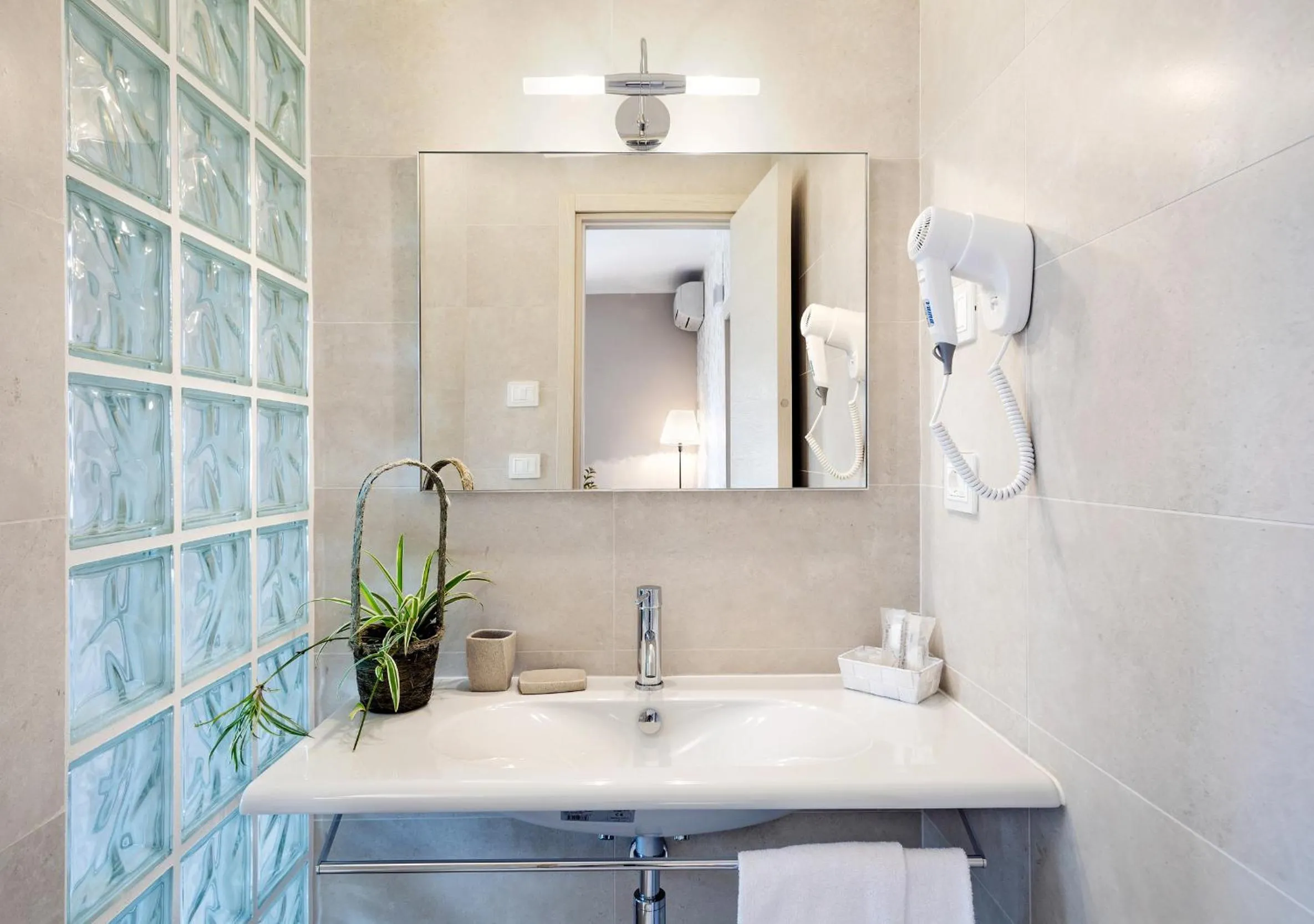 Bathroom in Tenuta Lamborghini Golf & Resort