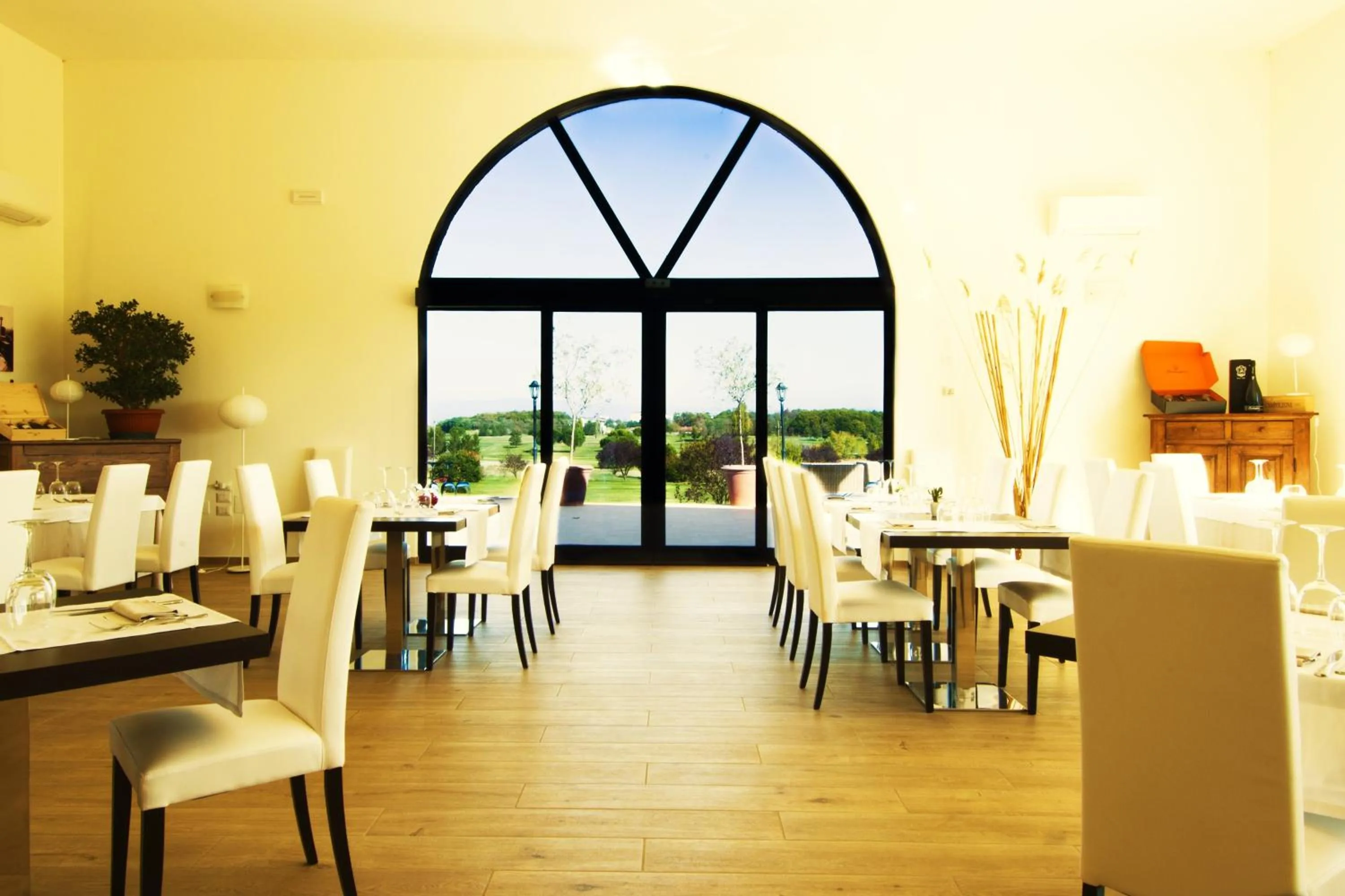 Restaurant/places to eat in Tenuta Lamborghini Golf & Resort