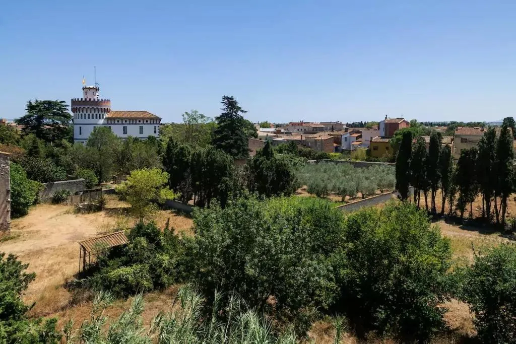 Landmark view in Ca la Gloria