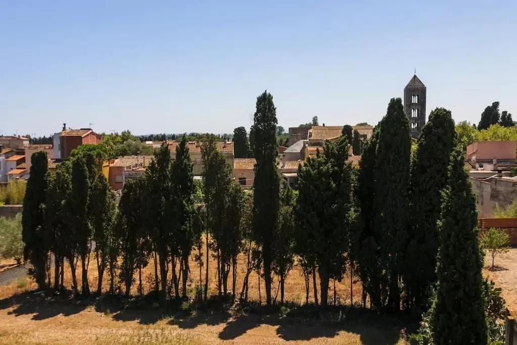 Landmark view in Ca la Gloria