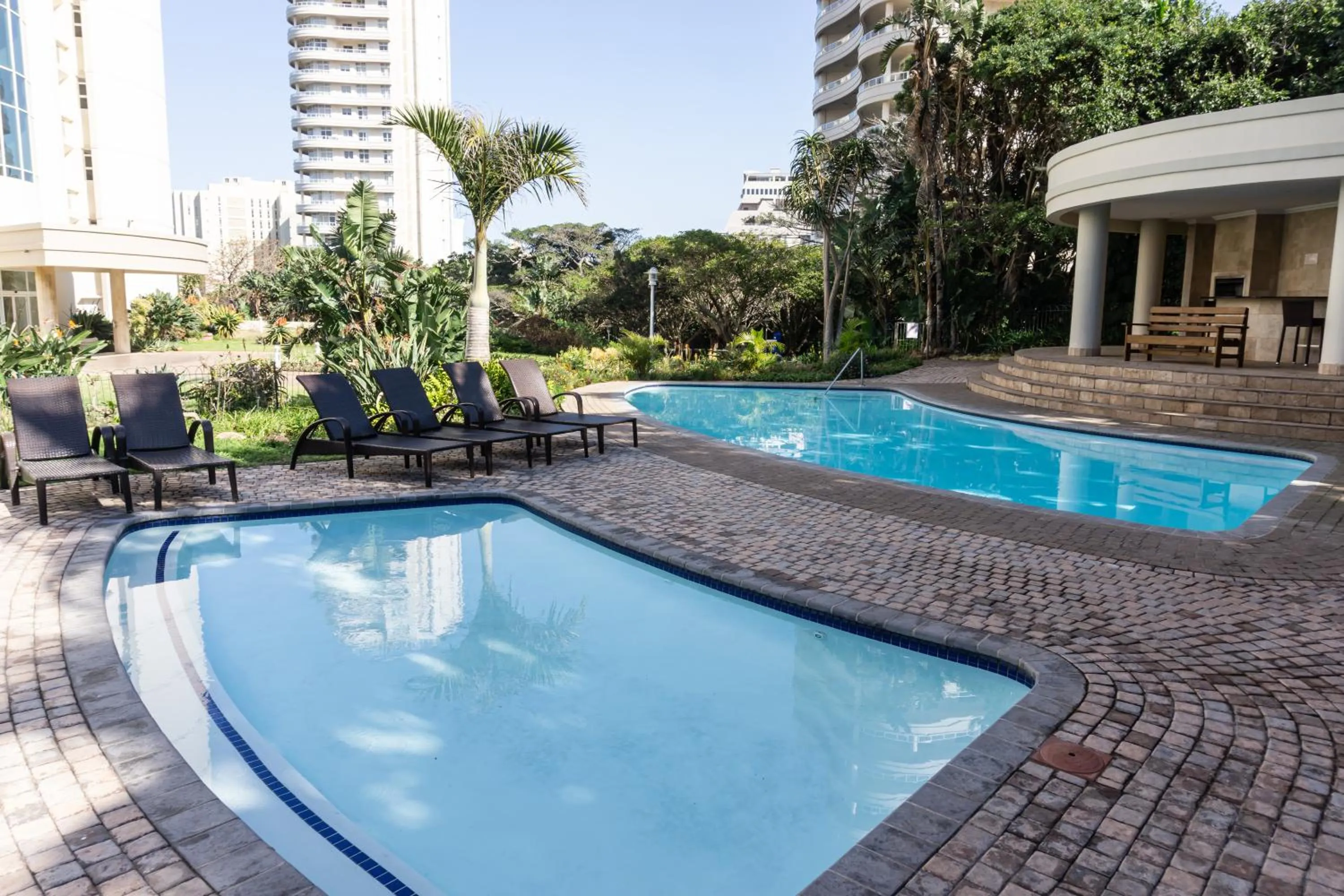 Property building in 302 Oyster Schelles - by Stay in Umhlanga