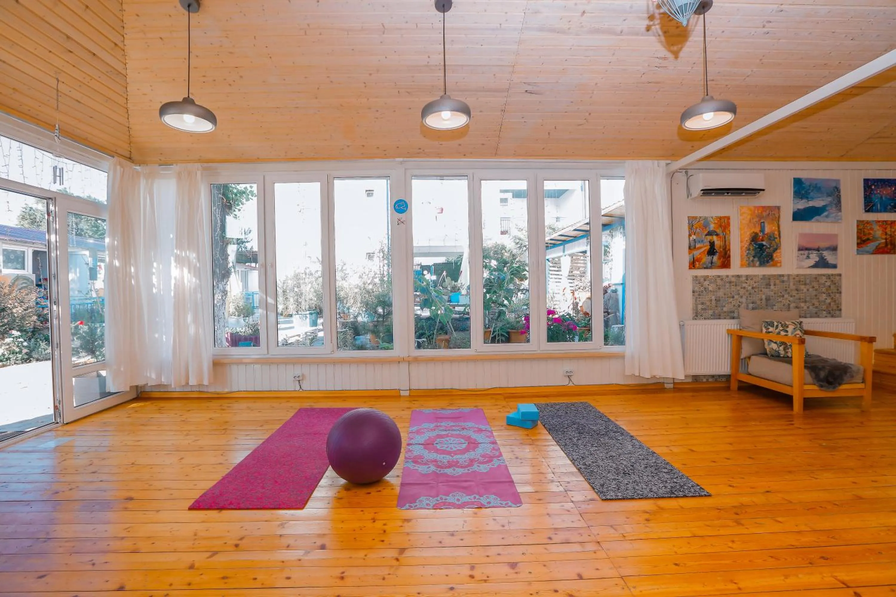 Meeting/conference room in Laguna Beach Club Bazaleti Lake