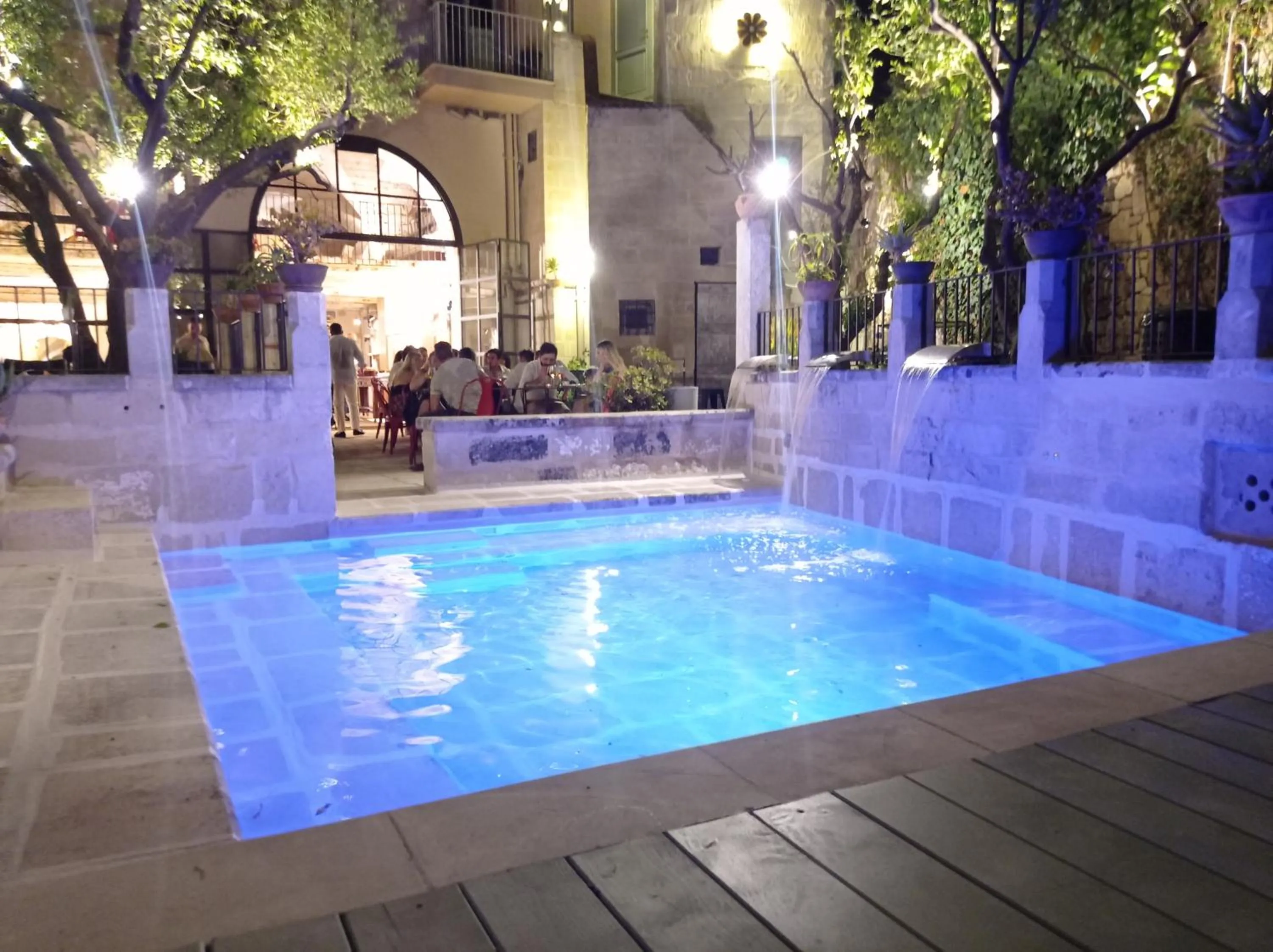 Swimming pool in Palazzo Mandurino luxury relais