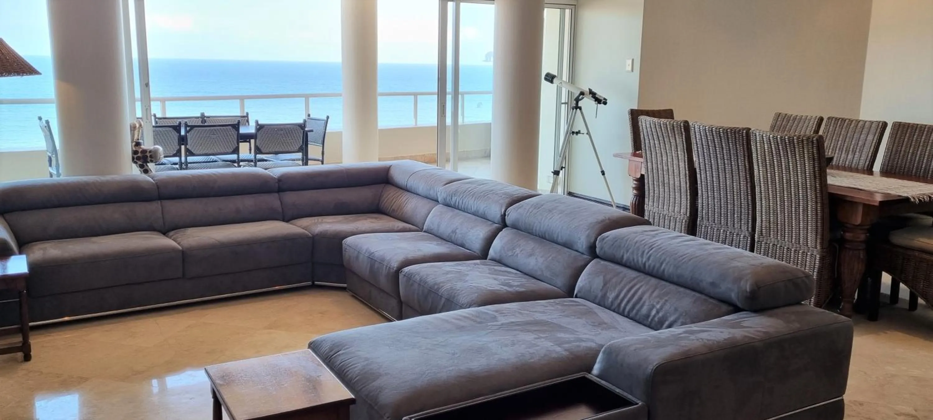 Seating area in 702 Oyster Rock - by Stay in Umhlanga