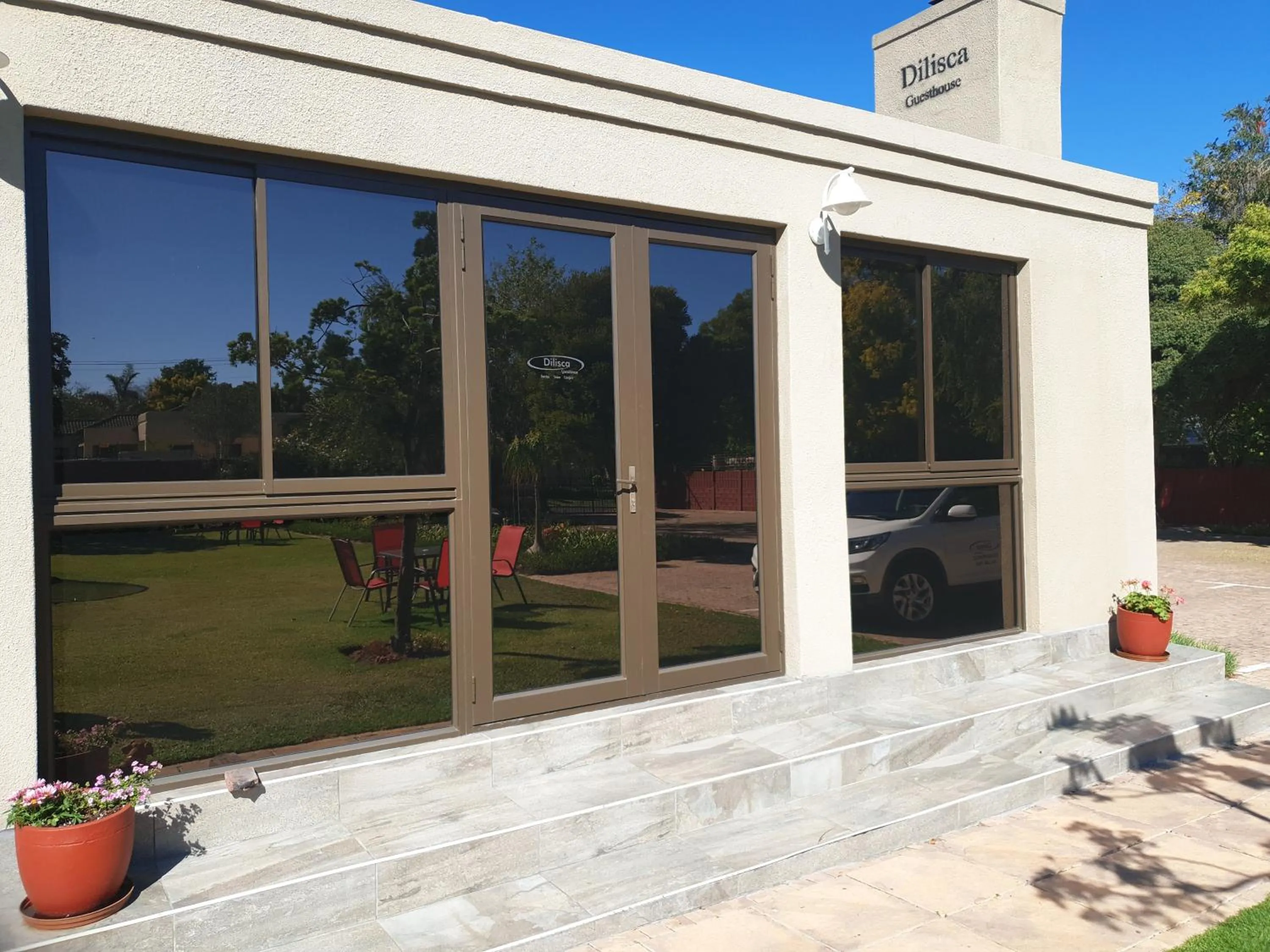 Facade/entrance in Dilisca Guesthouse