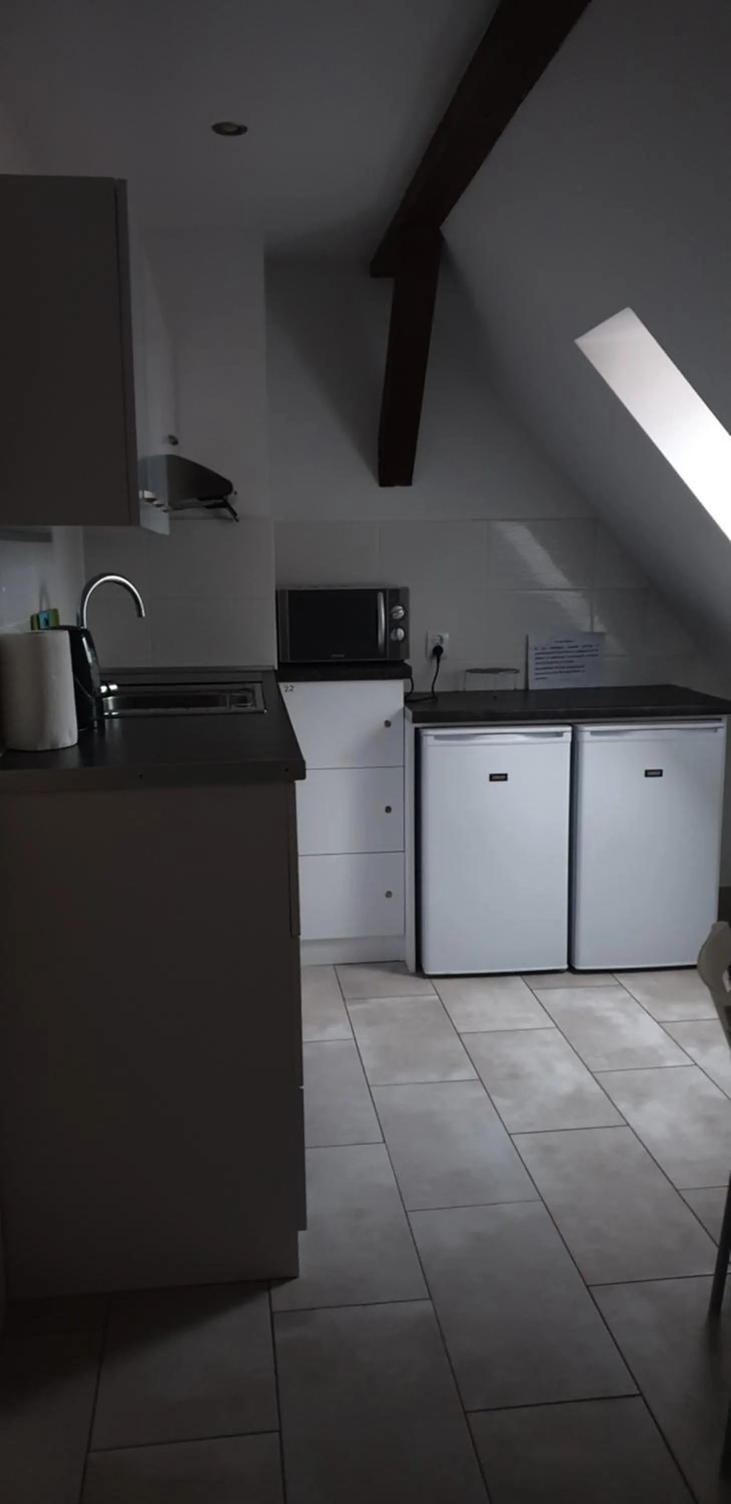 Communal kitchen in Hostel Przed Świtem