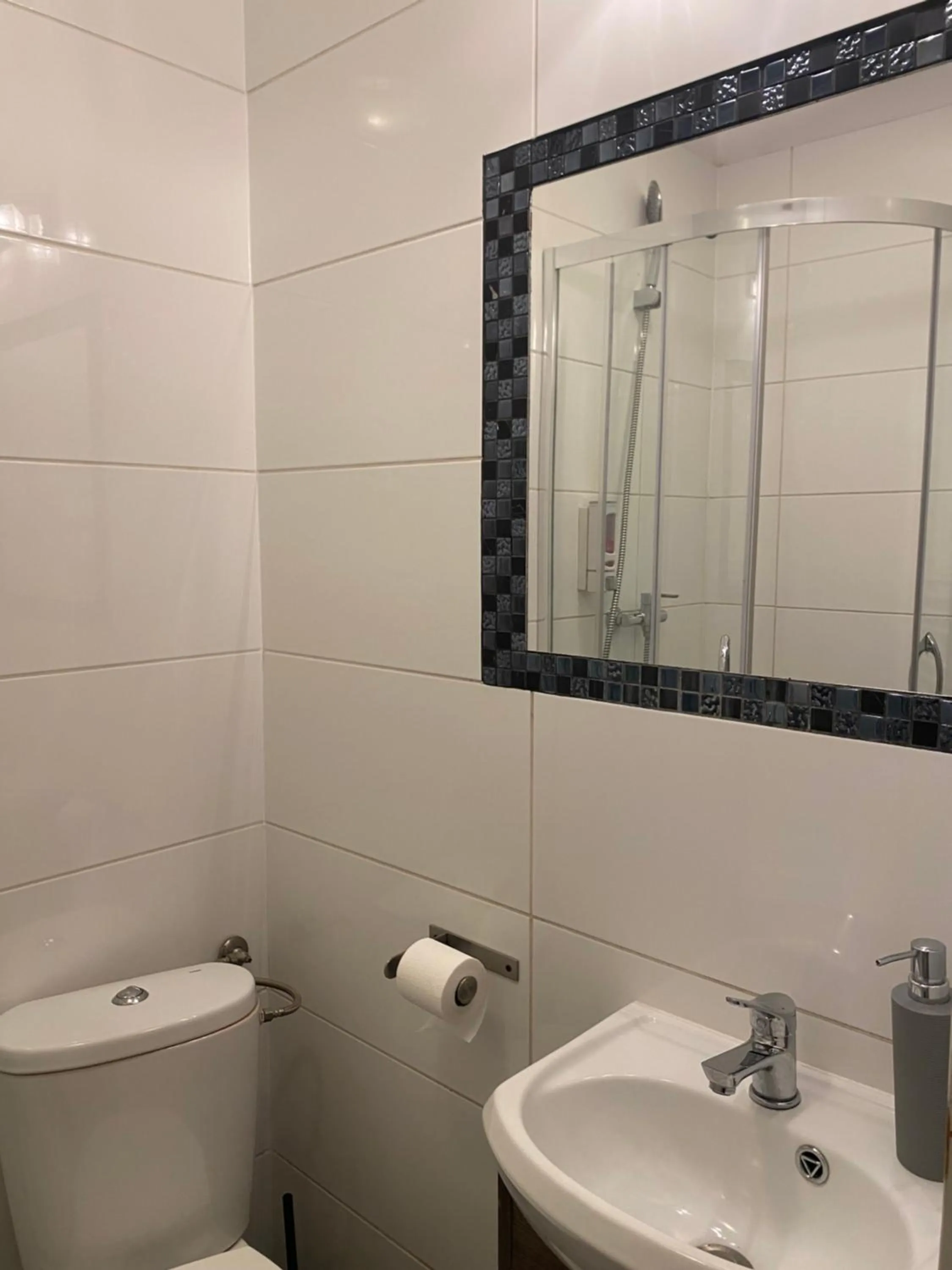 Bathroom in Hostel Przed Świtem