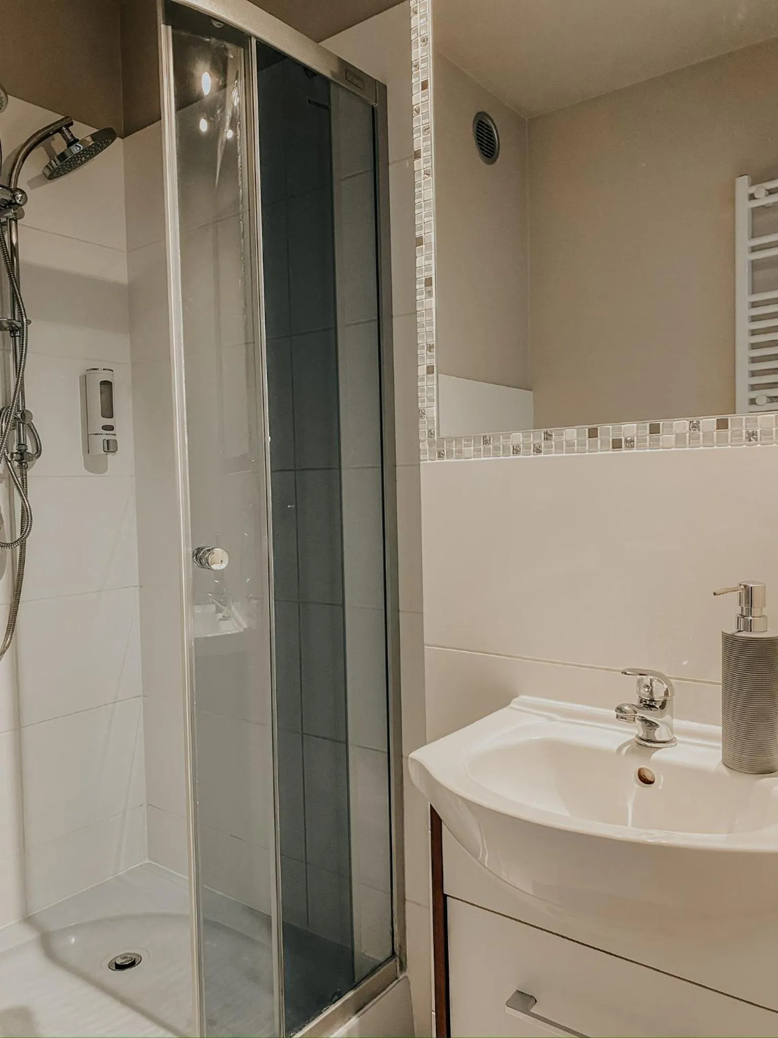 Bathroom in Hostel Przed Świtem