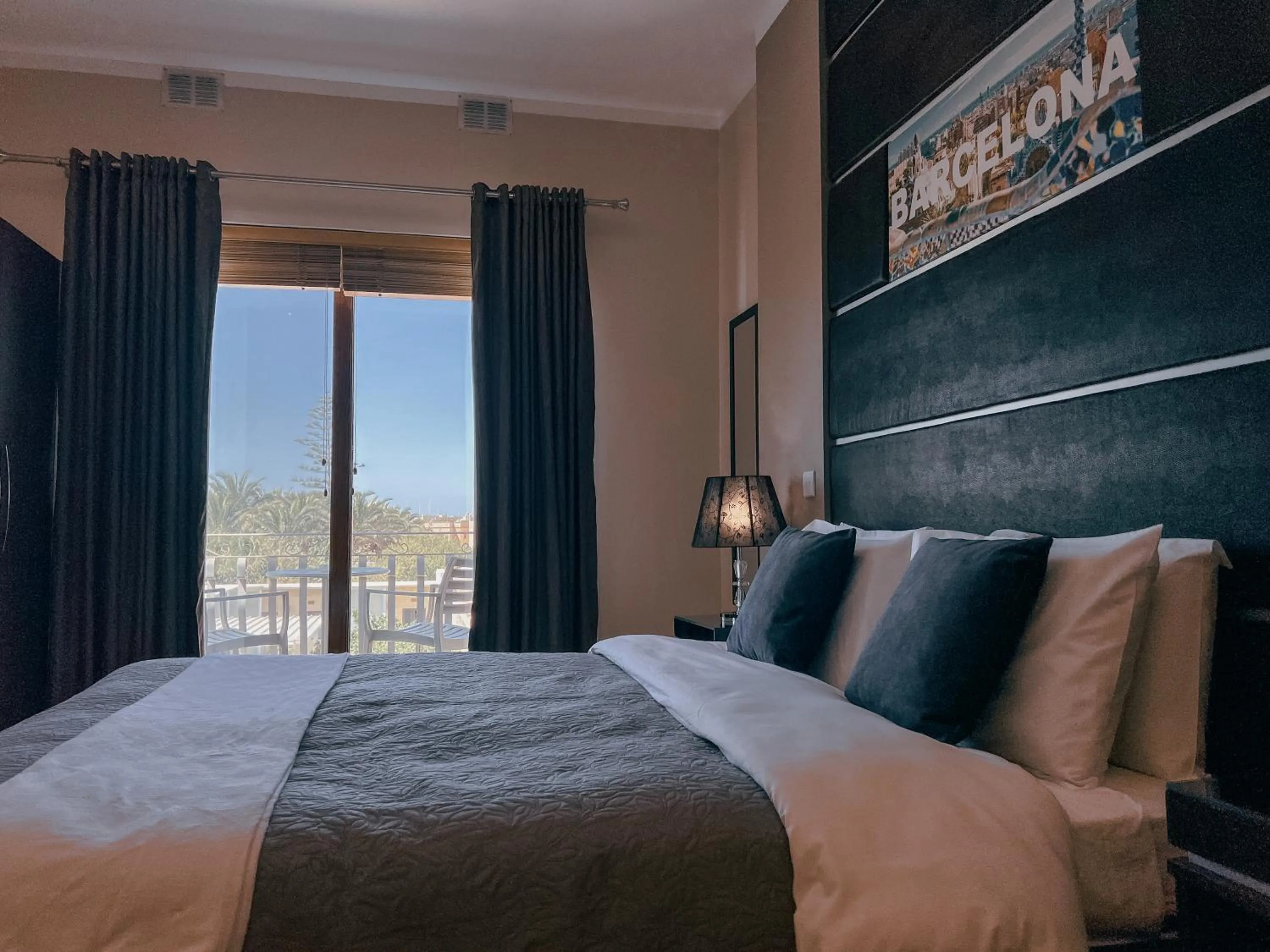 Bedroom, Bed in IL-Gardjola Bed and Breakfast