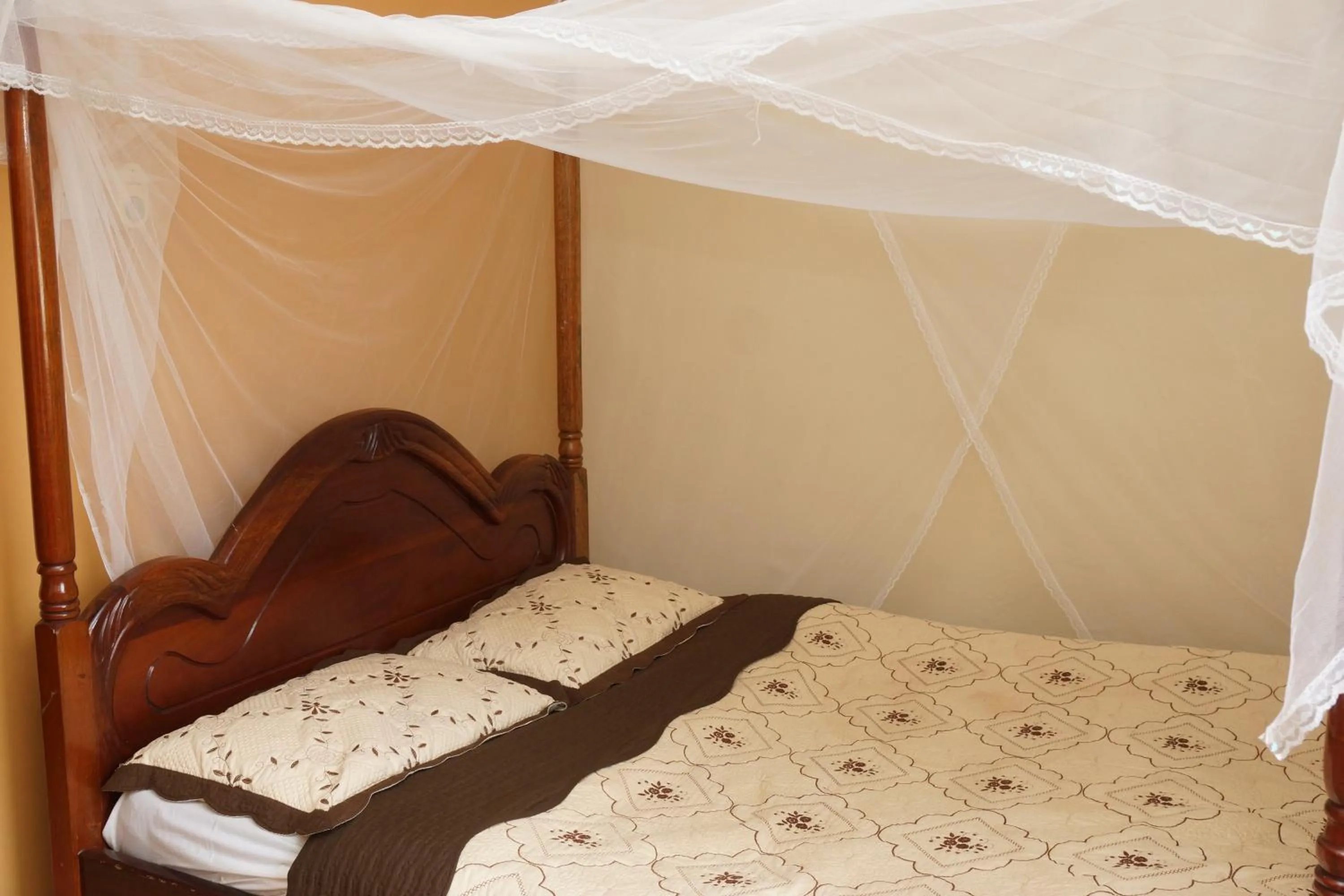 Photo of the whole room in Florida Hotel Zaana Kampala