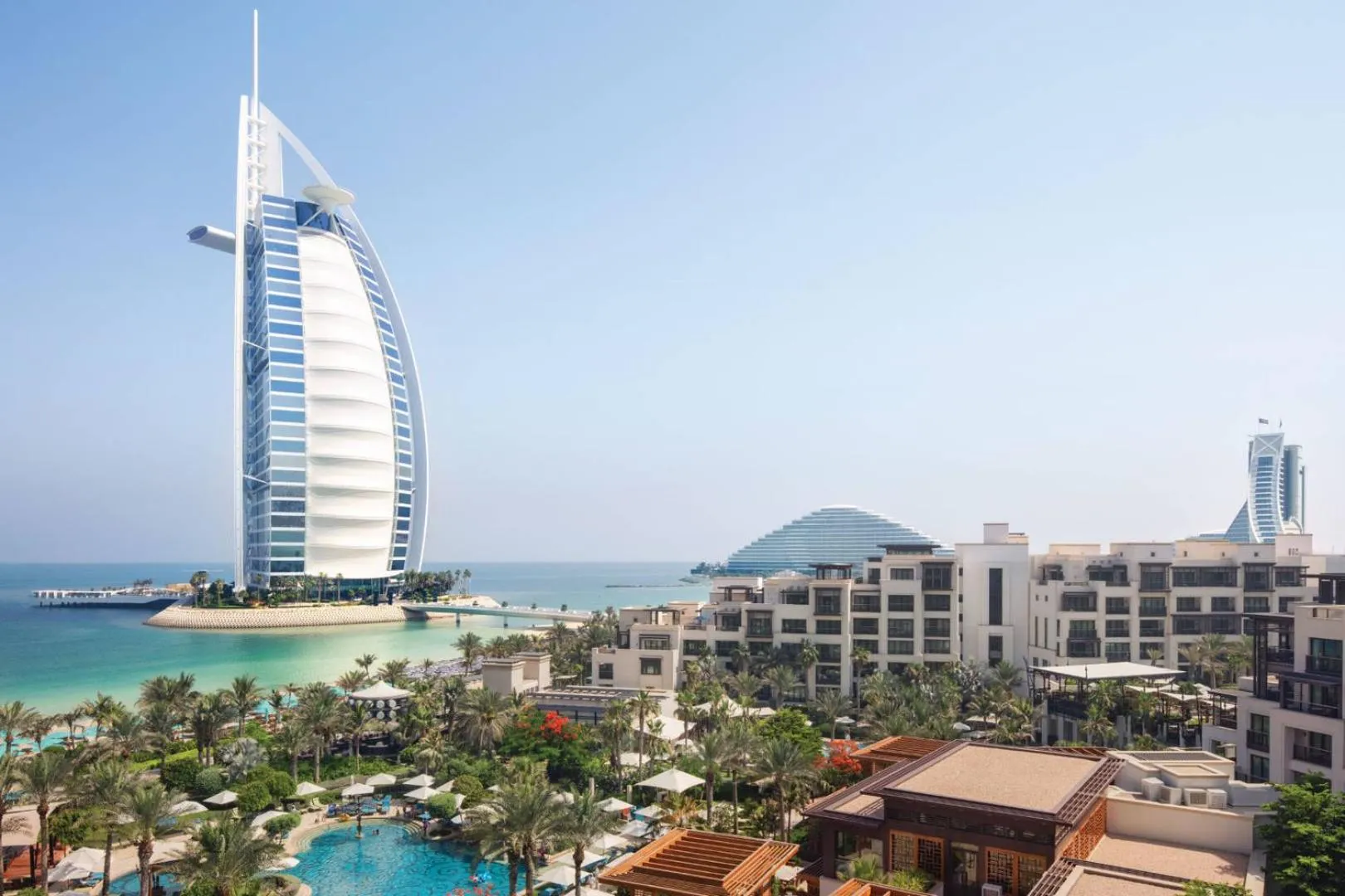 Property building in Jumeirah Al Naseem Dubai