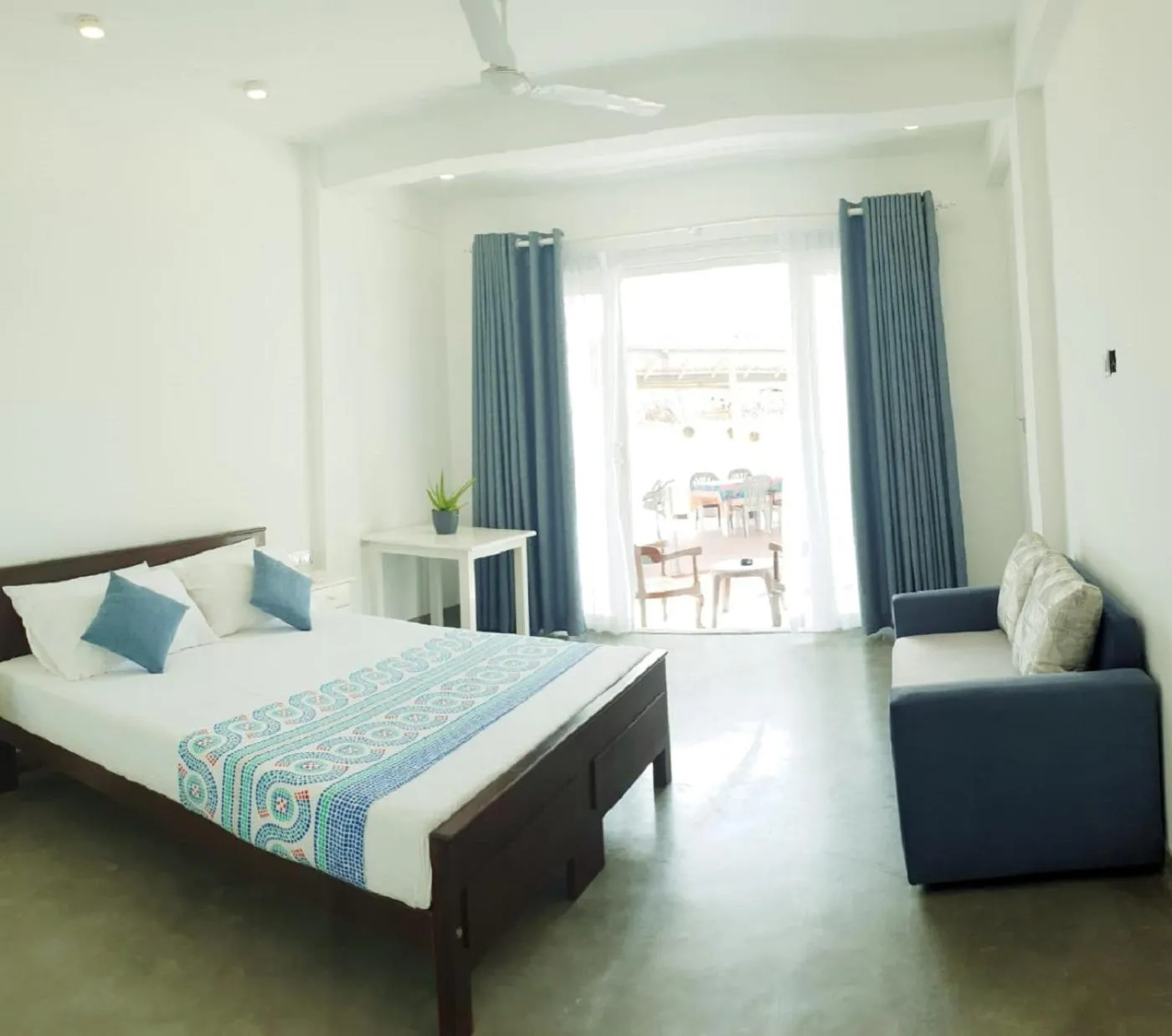 Living room, Bed in Hotel Blue Note