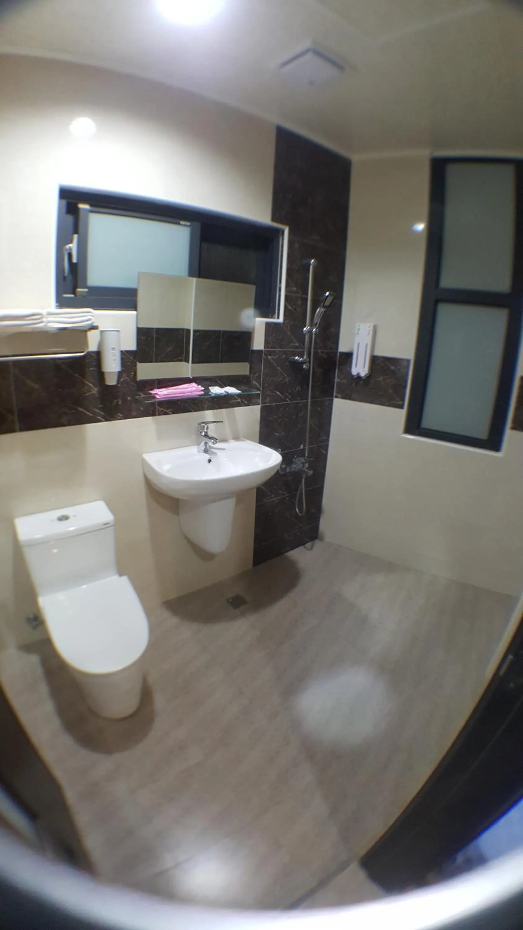 Bathroom in 龍園旅館Long Yuan Hotel
