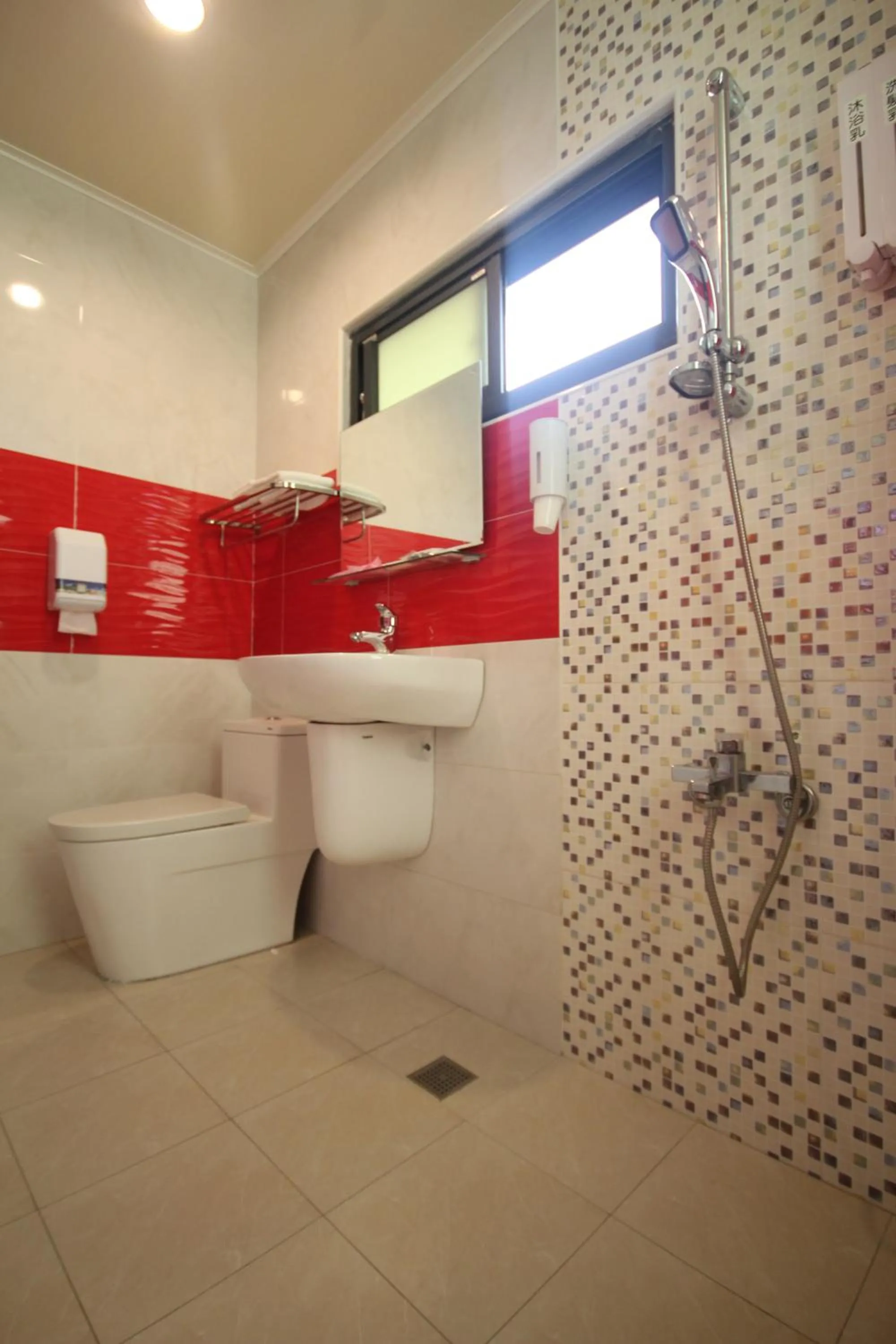 Bathroom in 龍園旅館Long Yuan Hotel