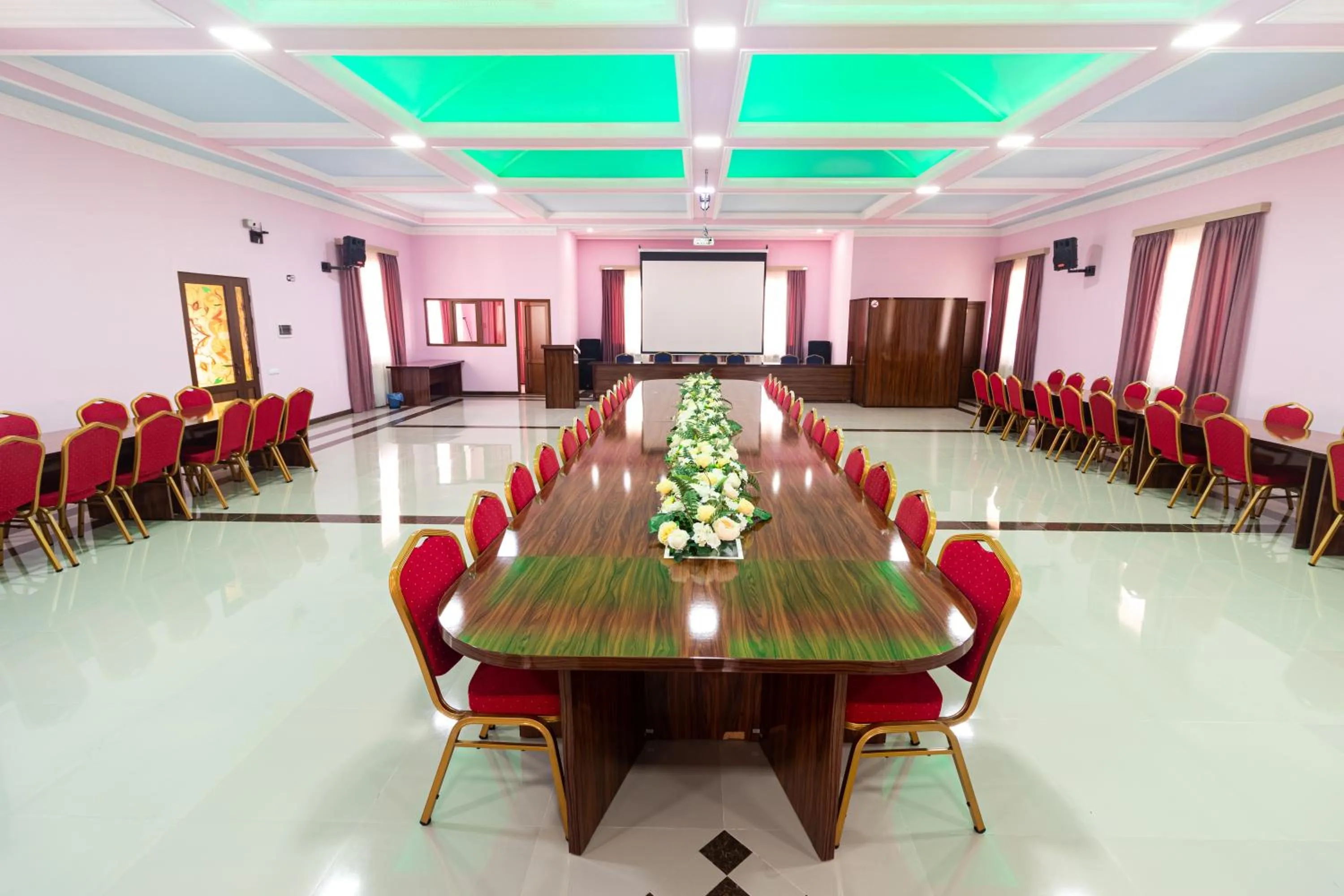 Meeting/conference room in Aragats Hotel