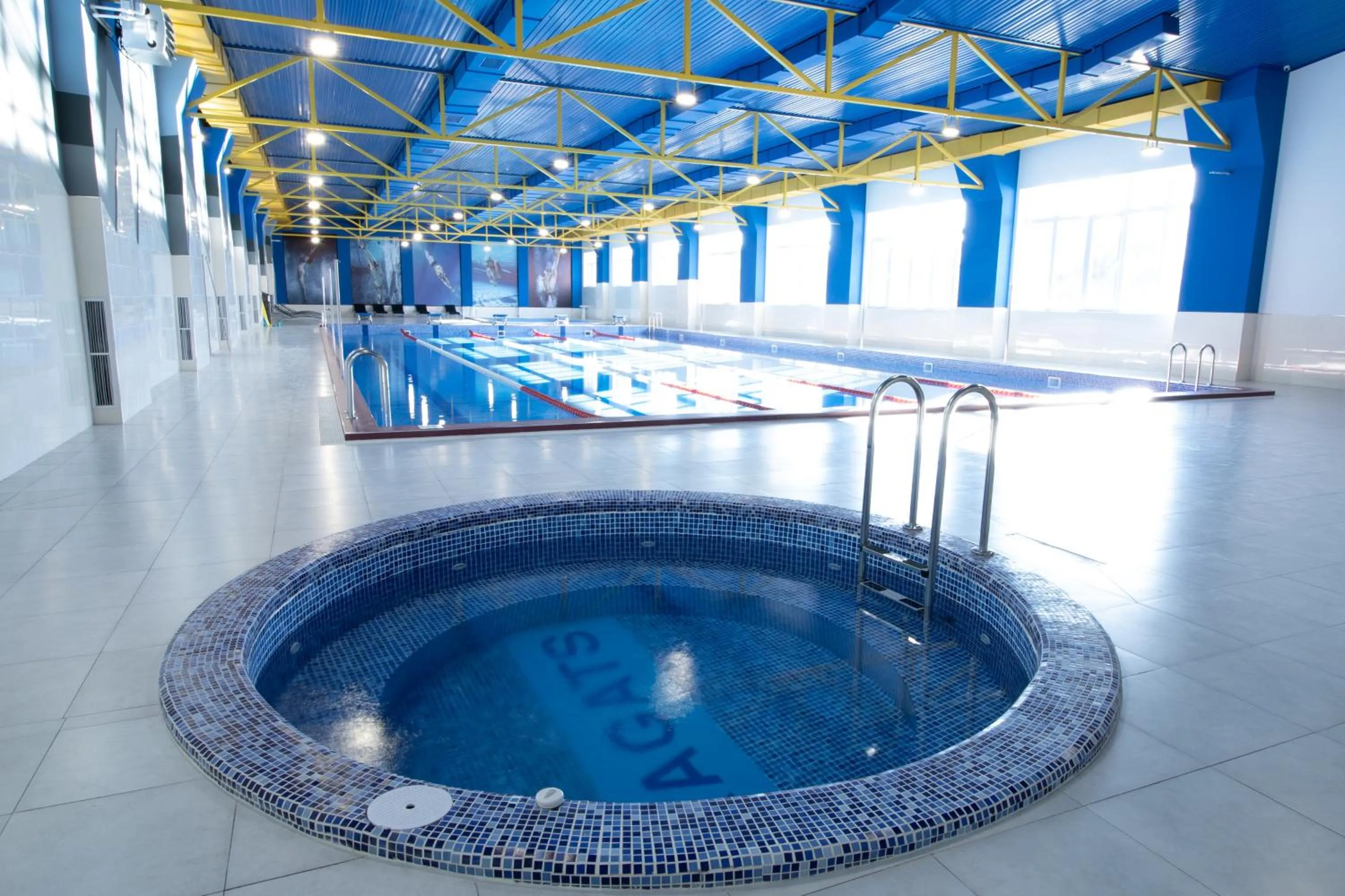 Swimming pool in Aragats Hotel