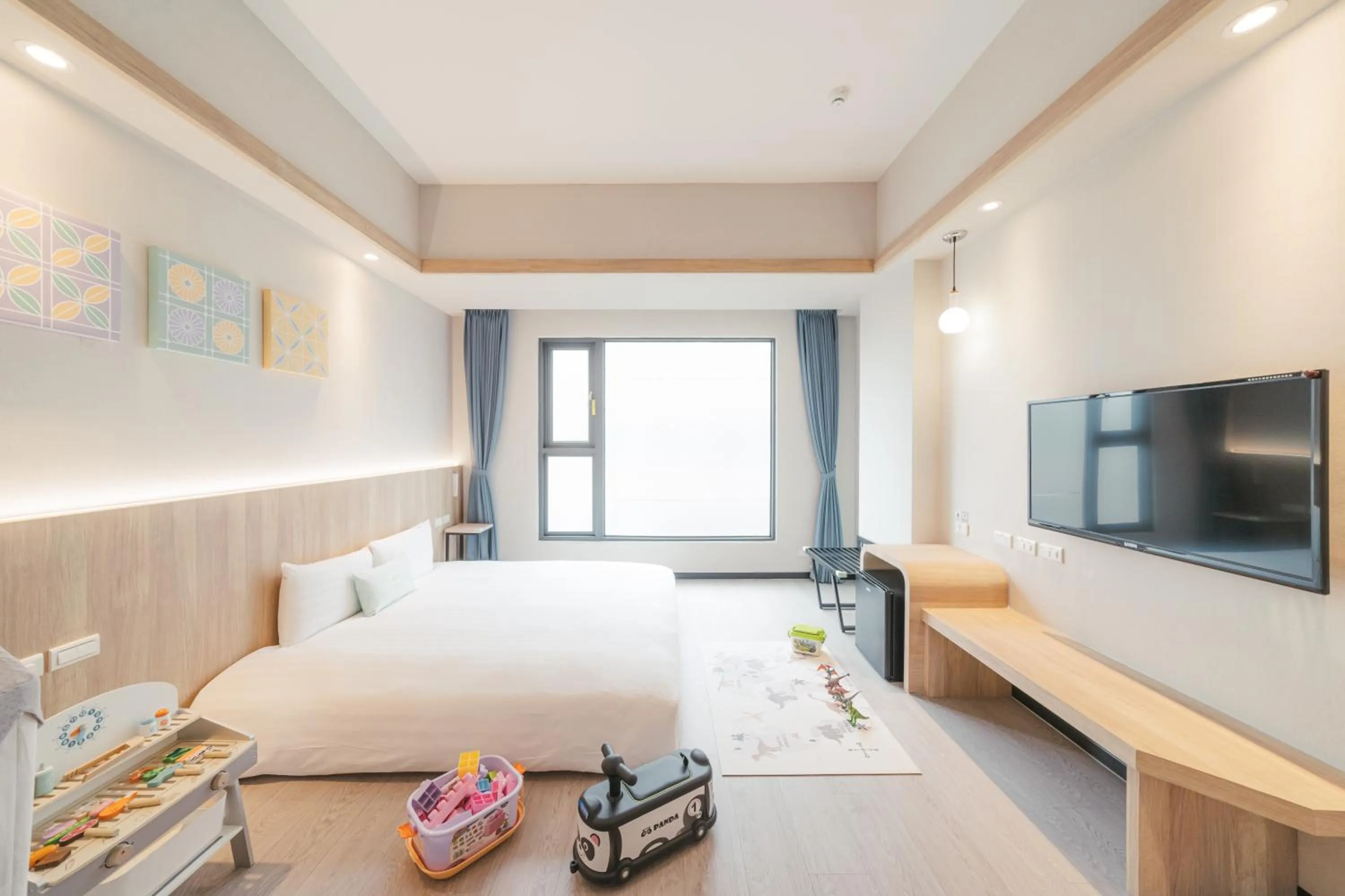 Children play ground, Bed in Hotel Liyaou