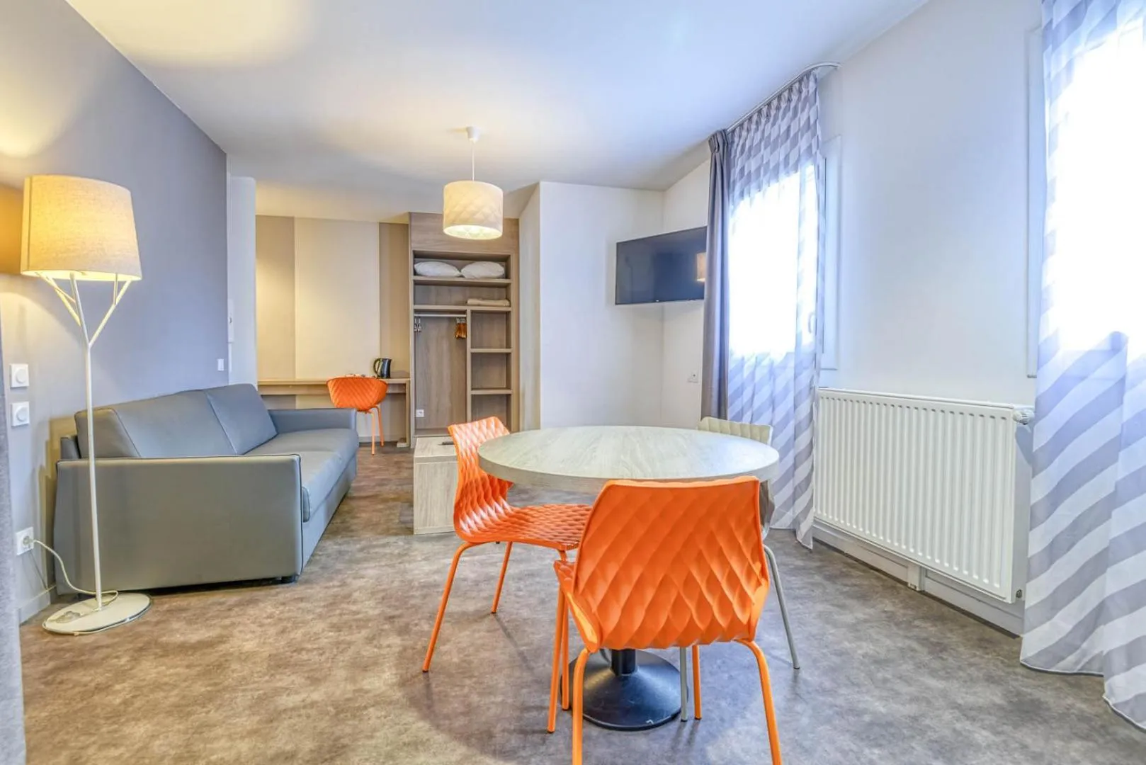 Bed in Aparthotel Adagio Access Saint Nazaire