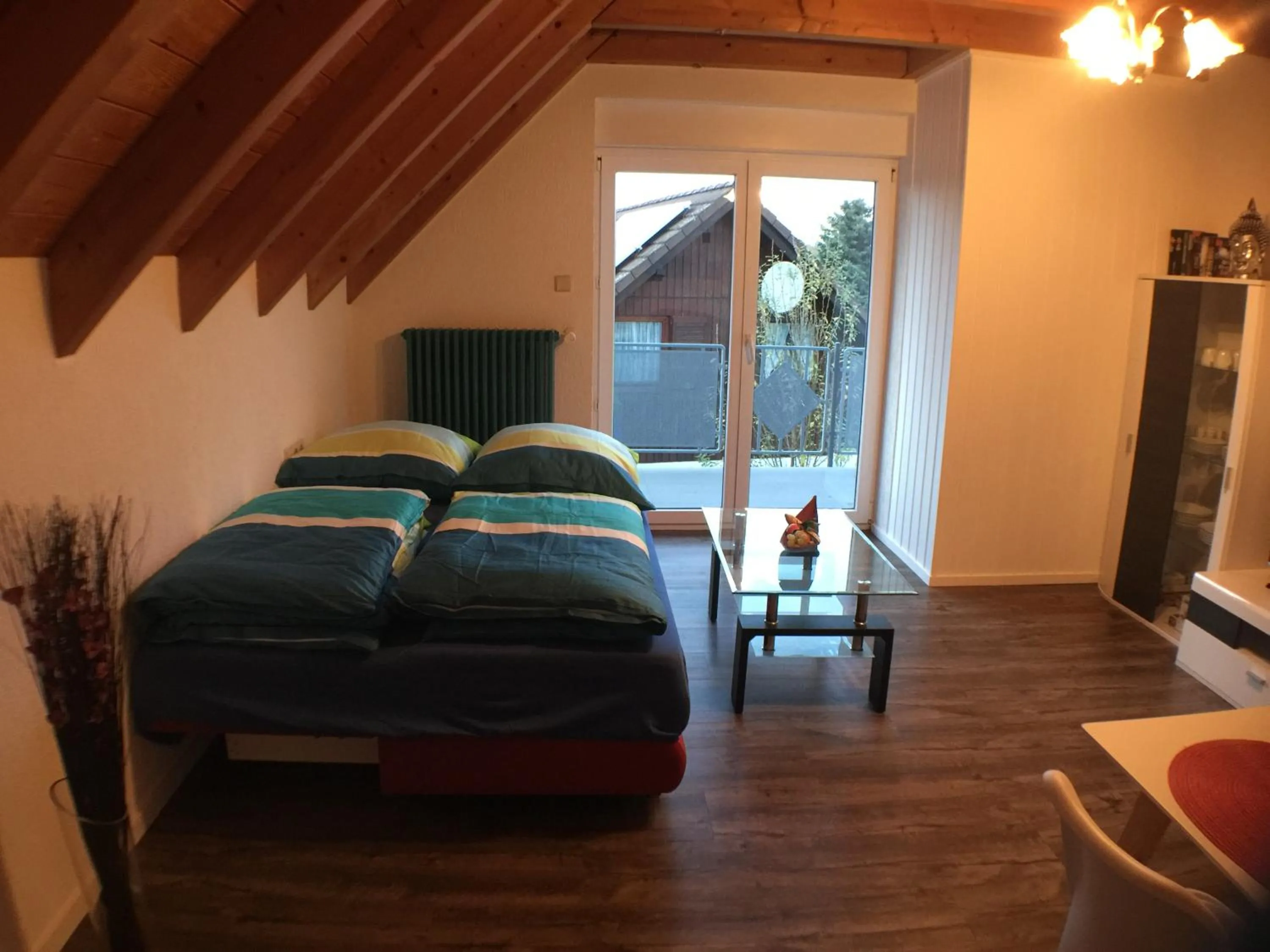 Living room, Bed in Ferienwohnung Alte B3