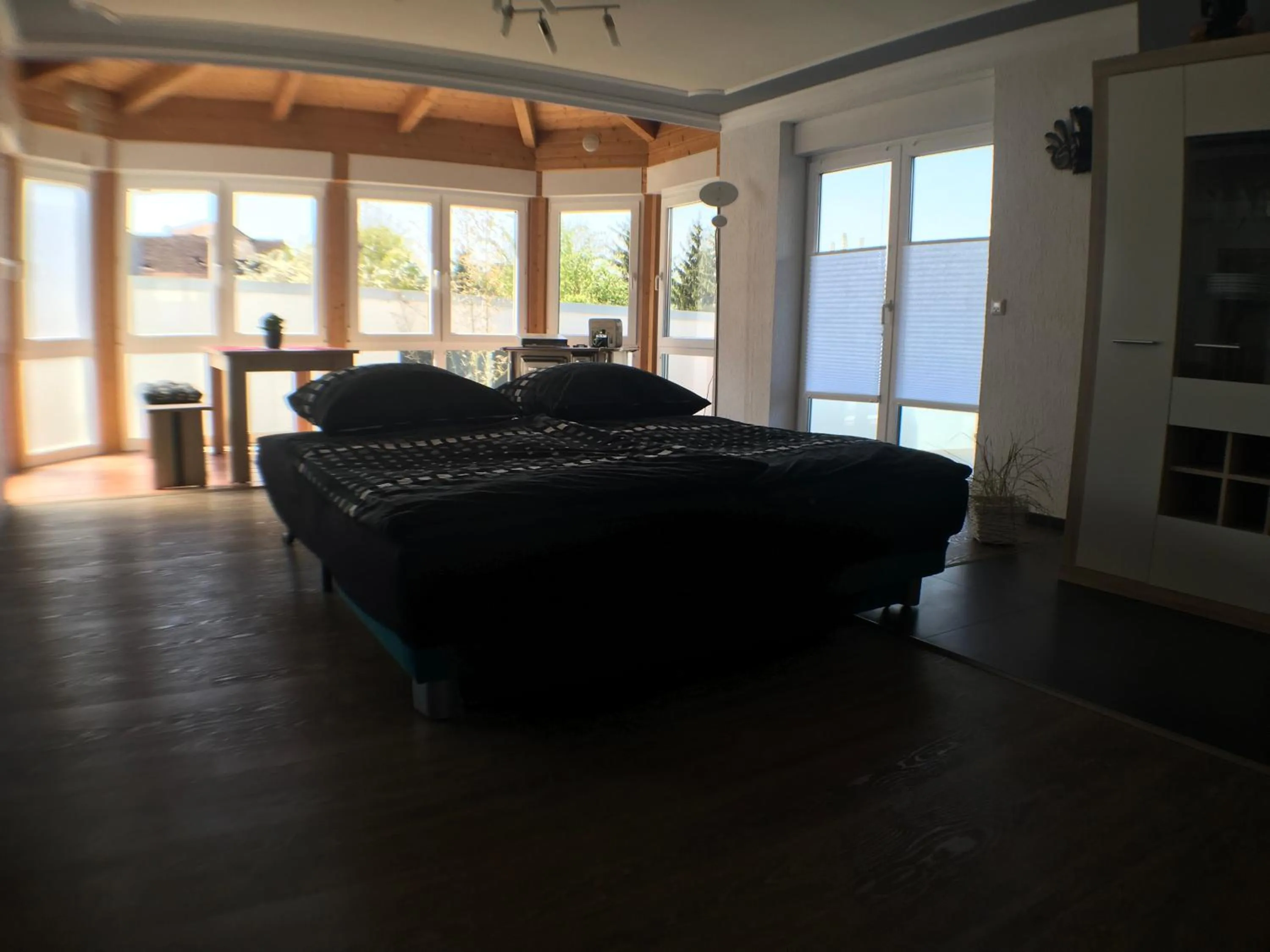 Living room, Bed in Ferienwohnung Alte B3