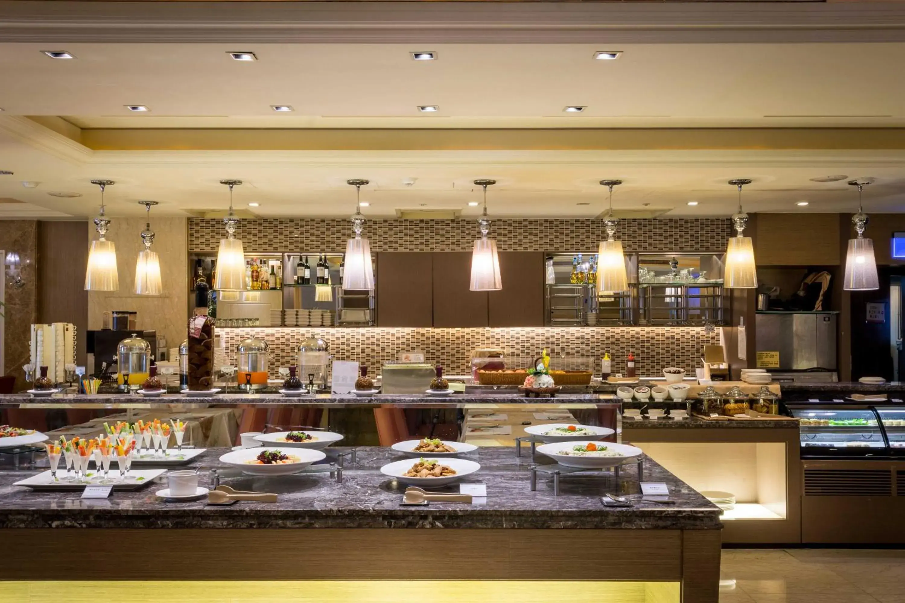 Restaurant/places to eat in Grand View Hotel Restaurant/places to eat in Grand View Hotel