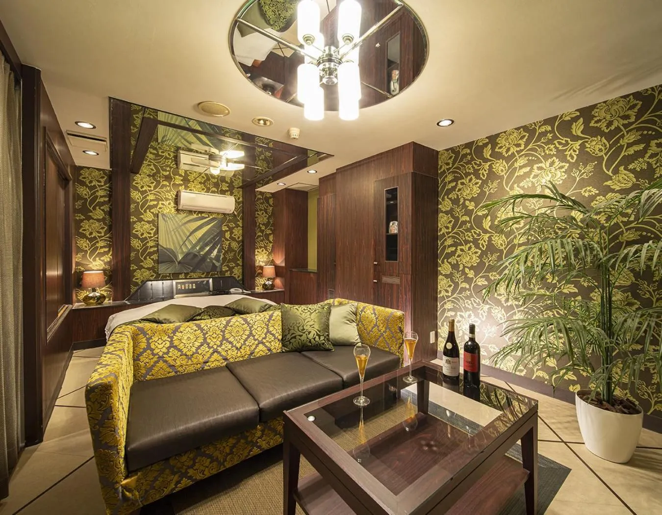 Bed in Hotel Jardin de Fleurs (Adult Only)