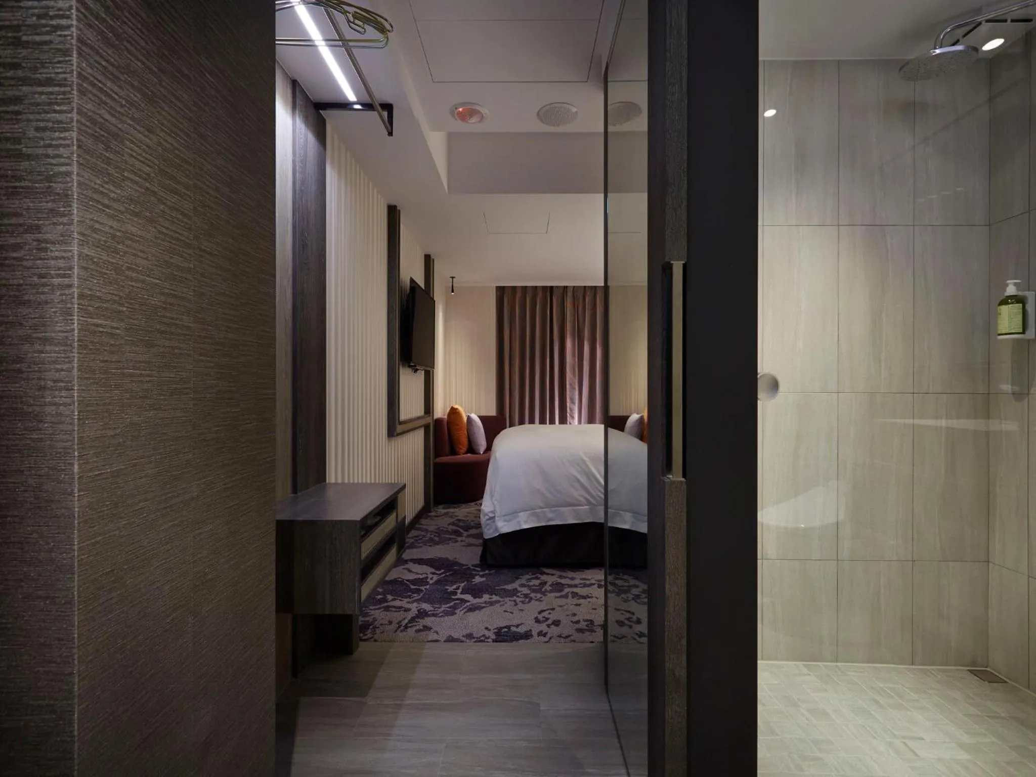 Decorative detail, Bed in At Home Hotel Ximen