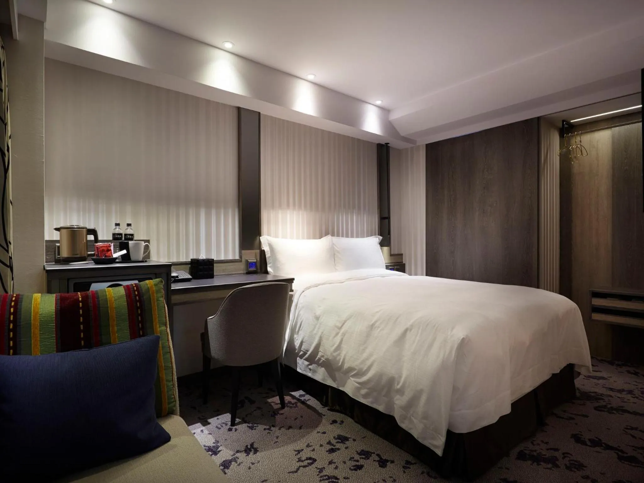 Bed in At Home Hotel Ximen