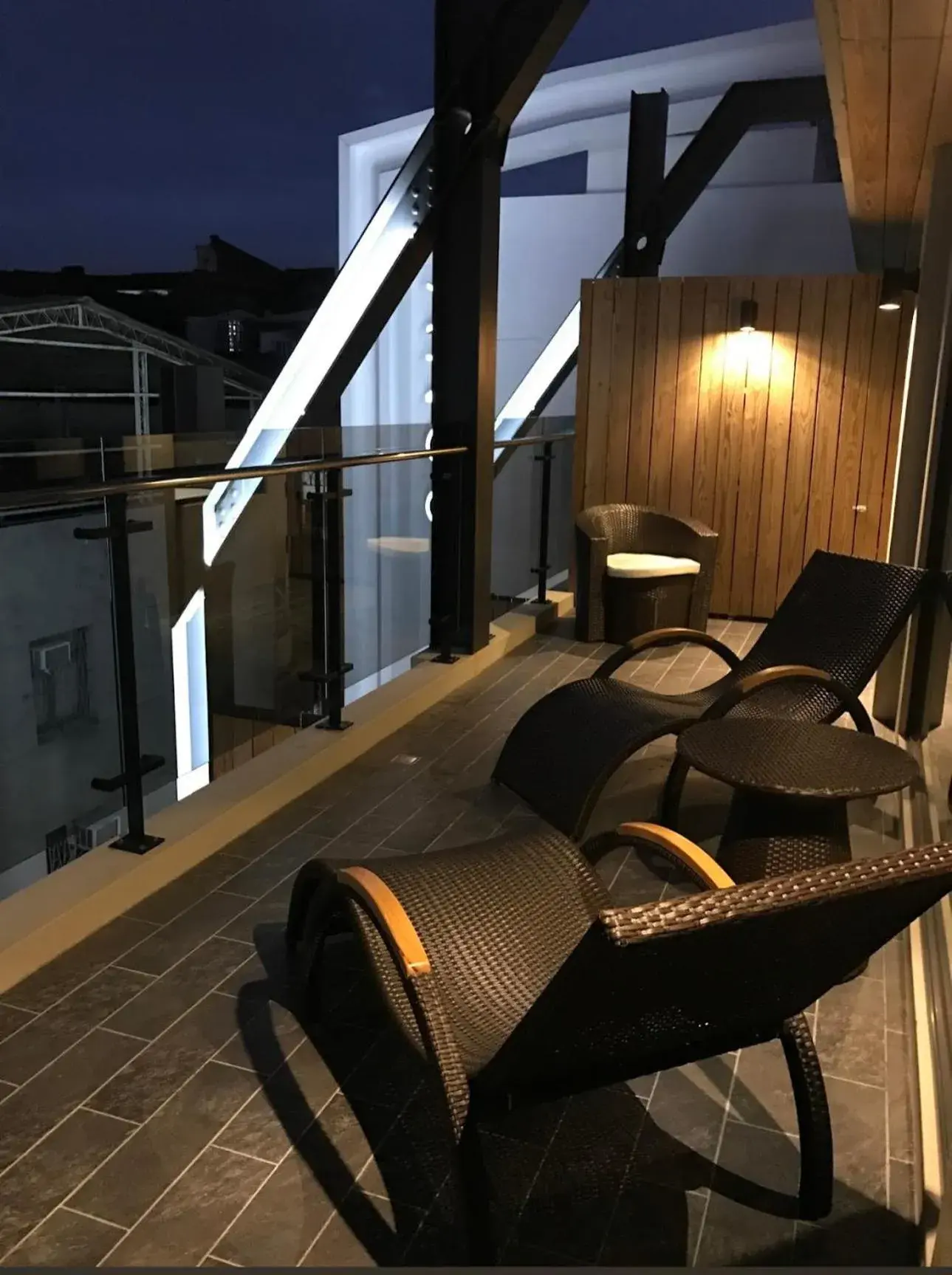 Deluxe Double Room with Balcony and Bathtub in At Home Hotel Ximen Deluxe Double Room with Balcony and Bathtub in At Home Hotel Ximen