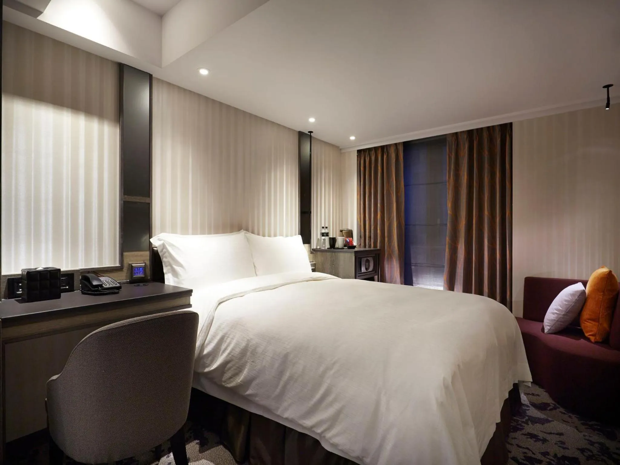 Bed in At Home Hotel Ximen