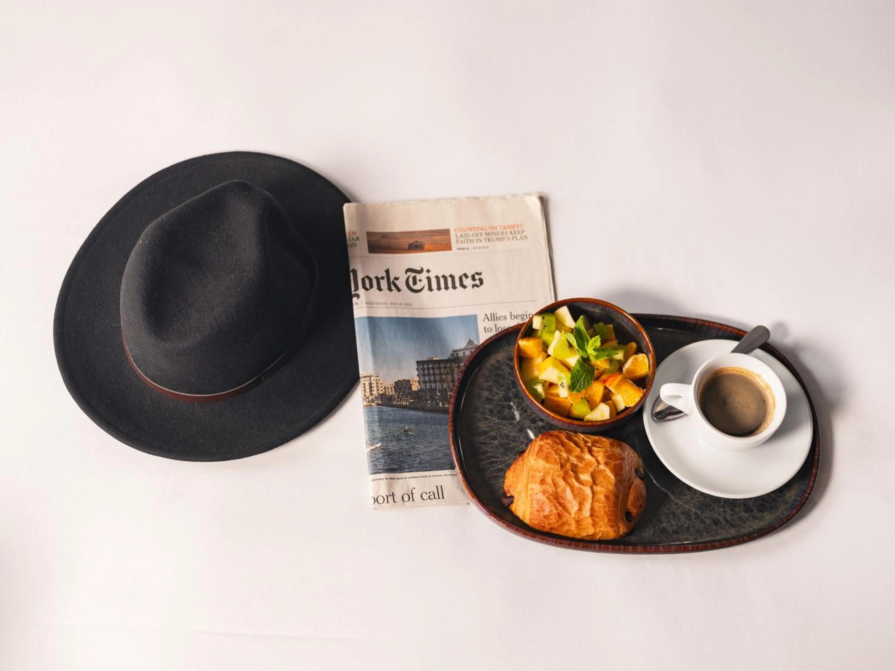 Breakfast in Snob Hotel