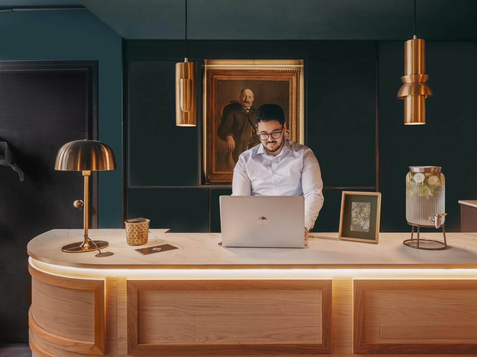 Lobby or reception in Snob Hotel