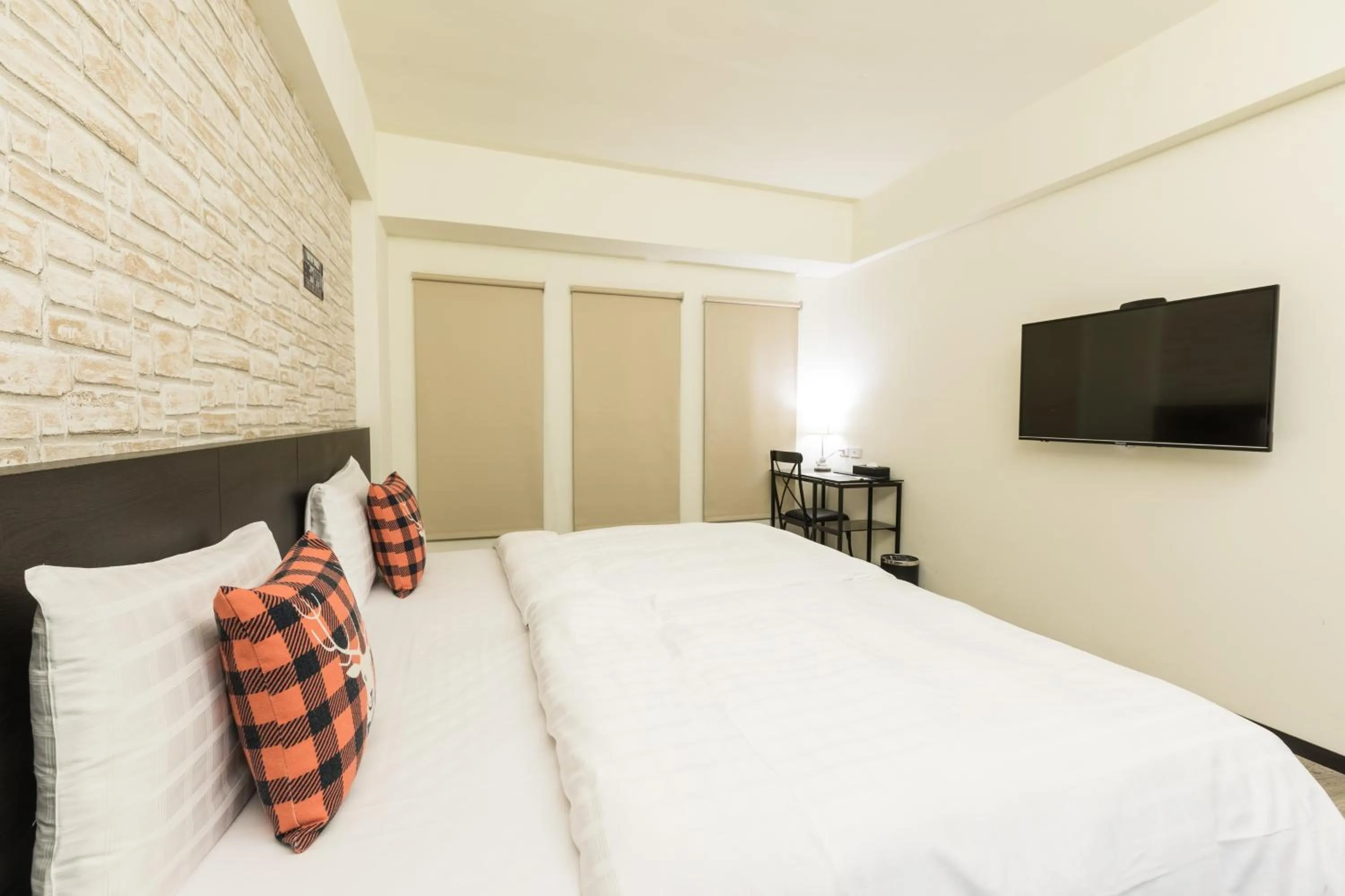 TV and multimedia, Bed in Home Rest Hotel