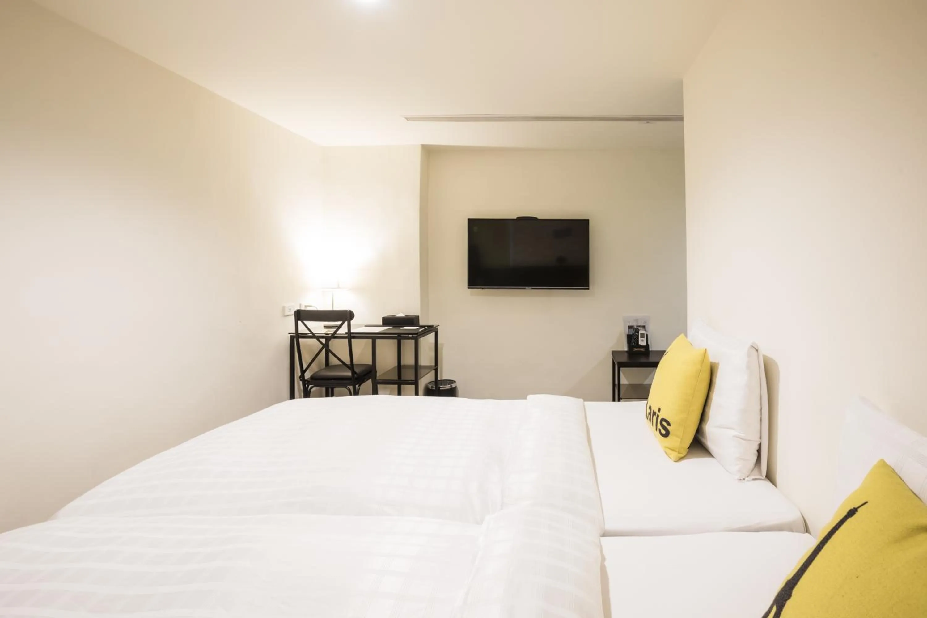 TV and multimedia, Bed in Home Rest Hotel