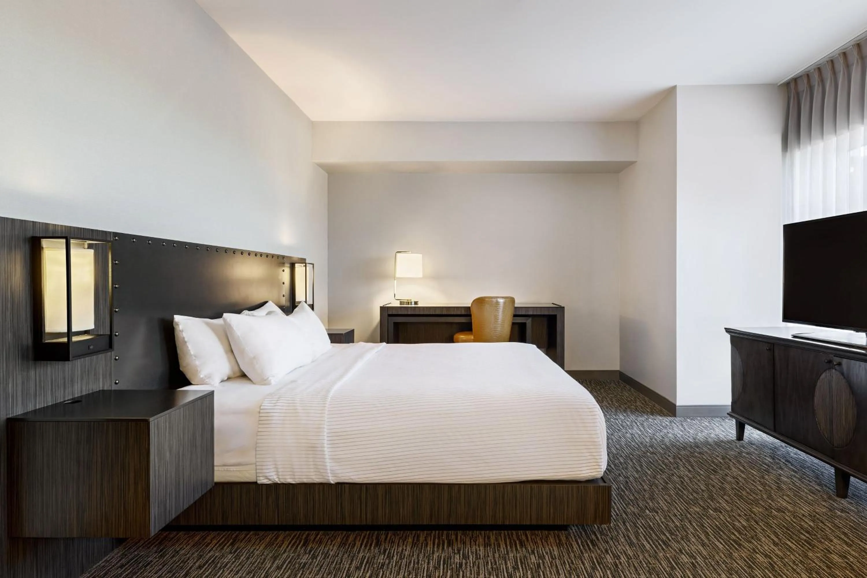 Photo of the whole room, Bed in The Elmore Hotel, DFW Southlake, a Tribute Portfolio Hotel