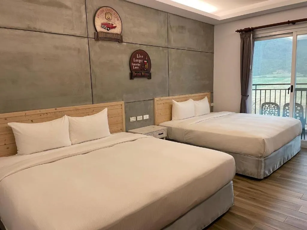 Photo of the whole room, Bed in Island on the Sea