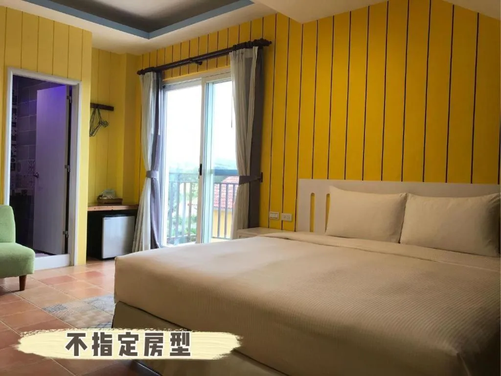 Photo of the whole room, Bed in Island on the Sea