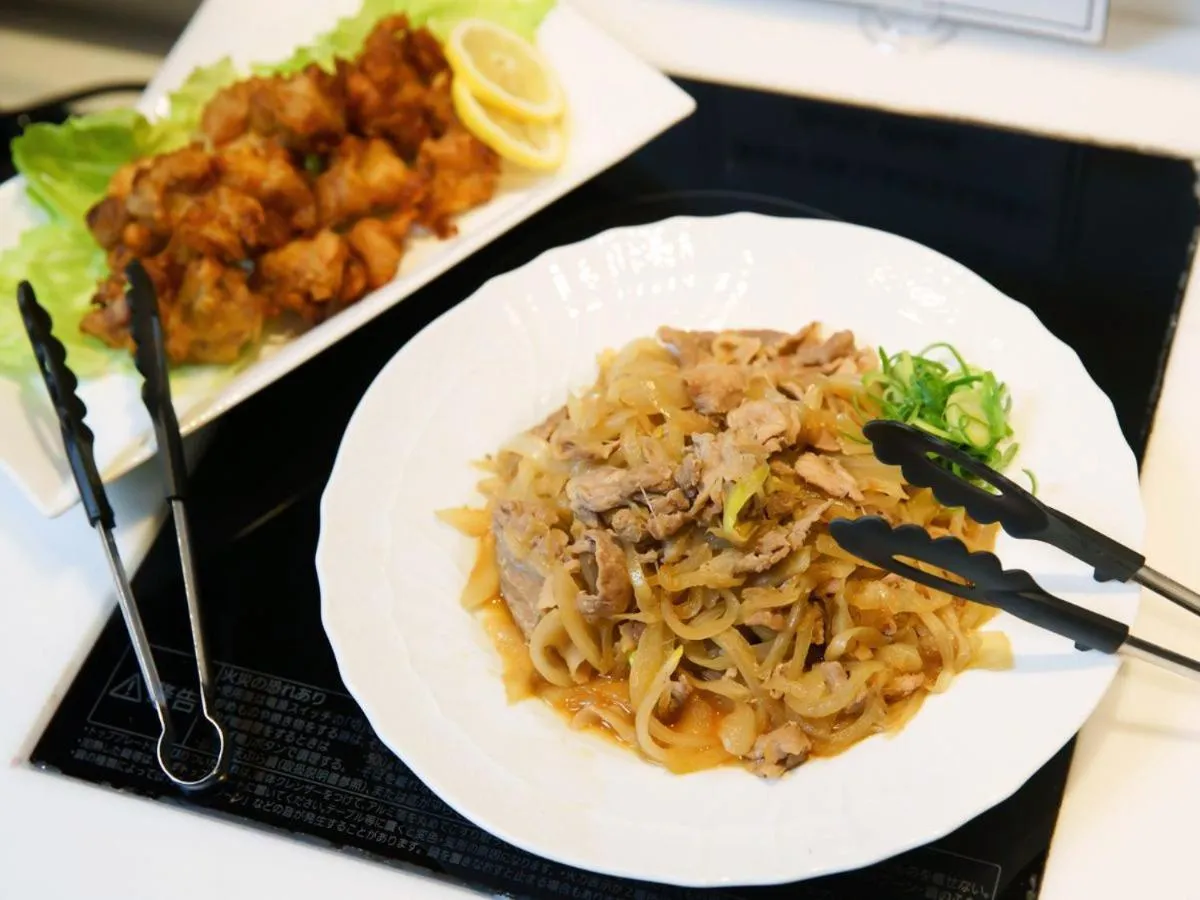 Restaurant/places to eat in Hotel Sakura Suite Osaka Juso