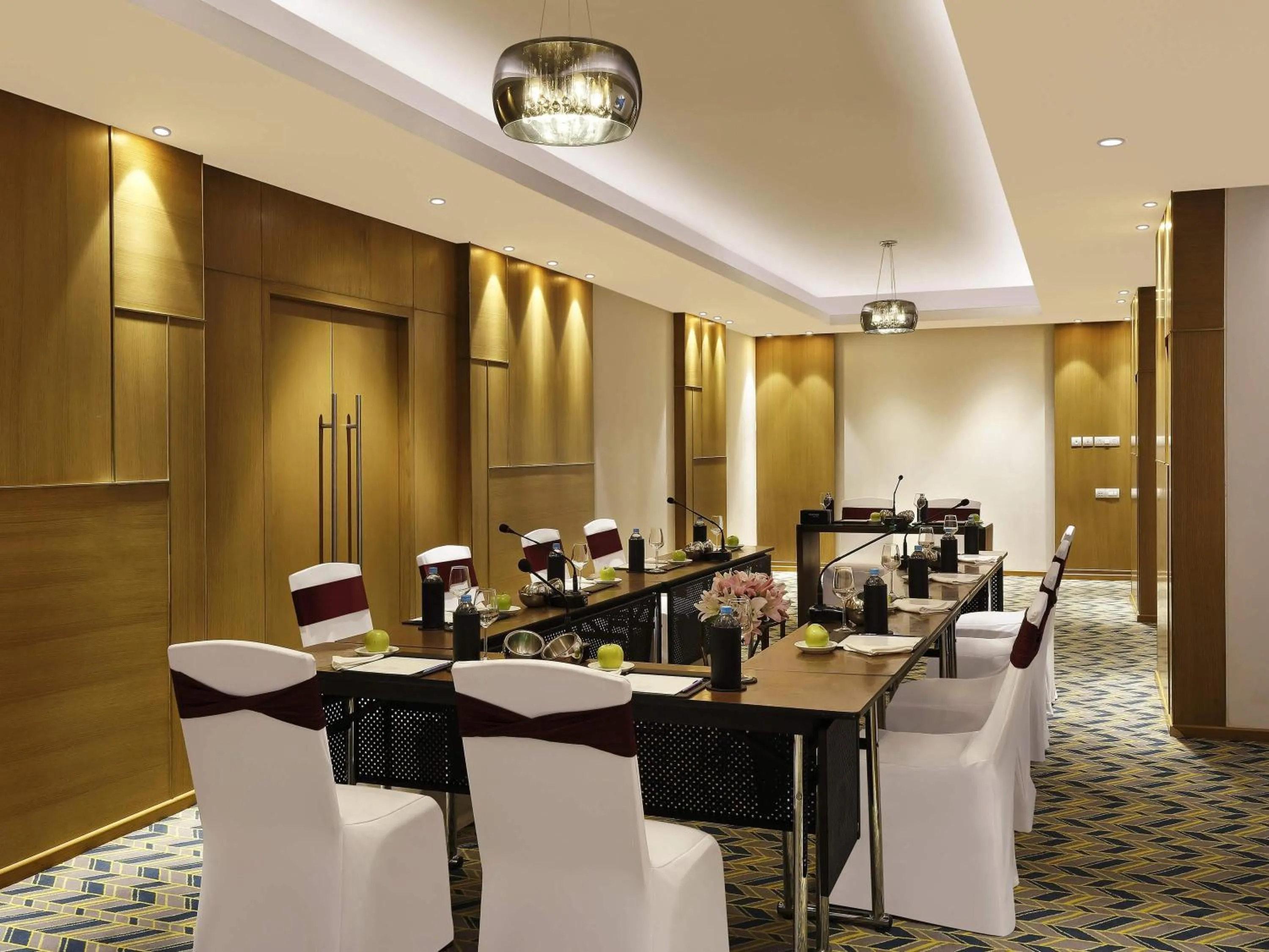 Meeting/conference room in Novotel Guwahati GS Road