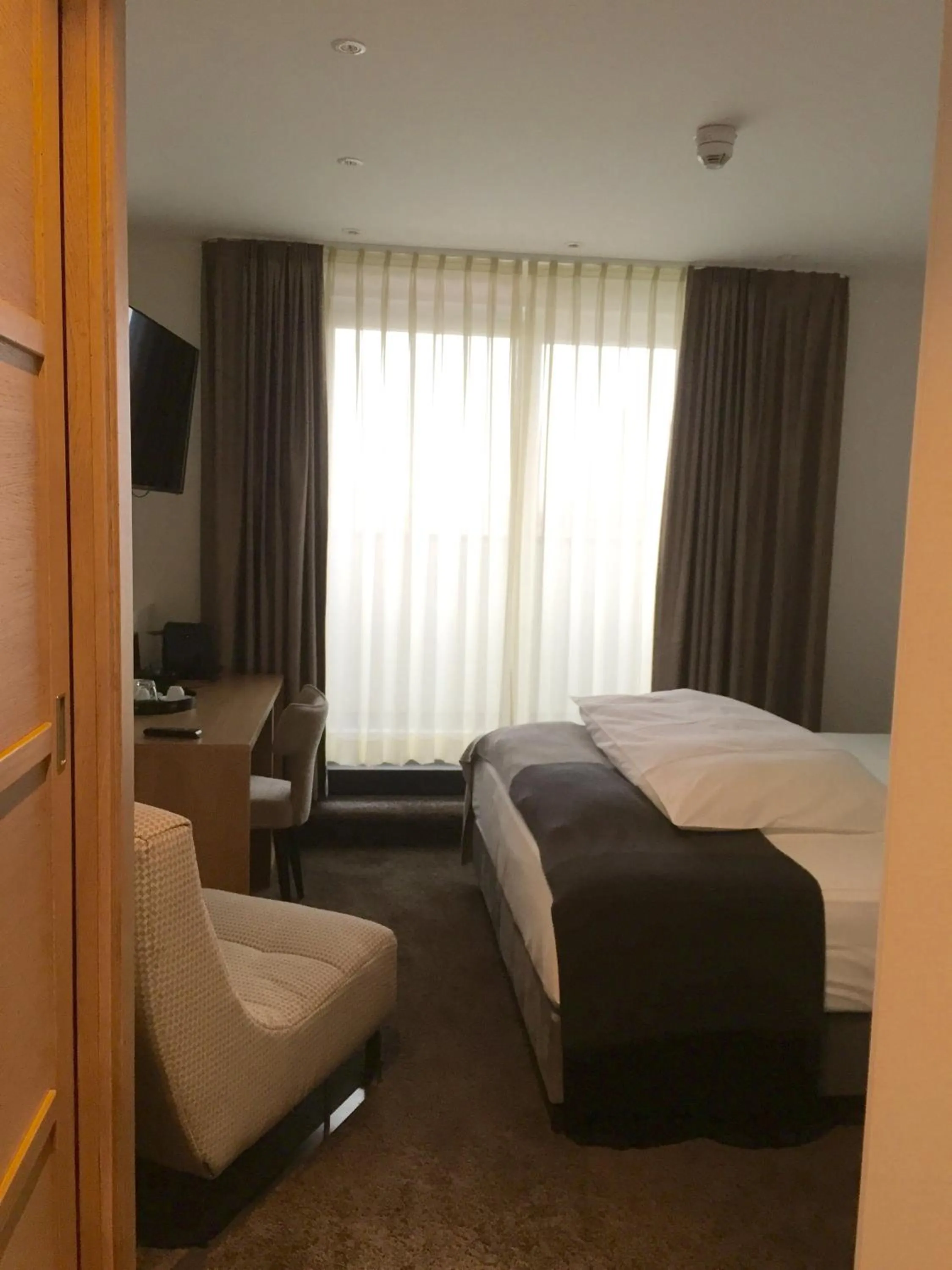 Bedroom, Bed in Höll am Main