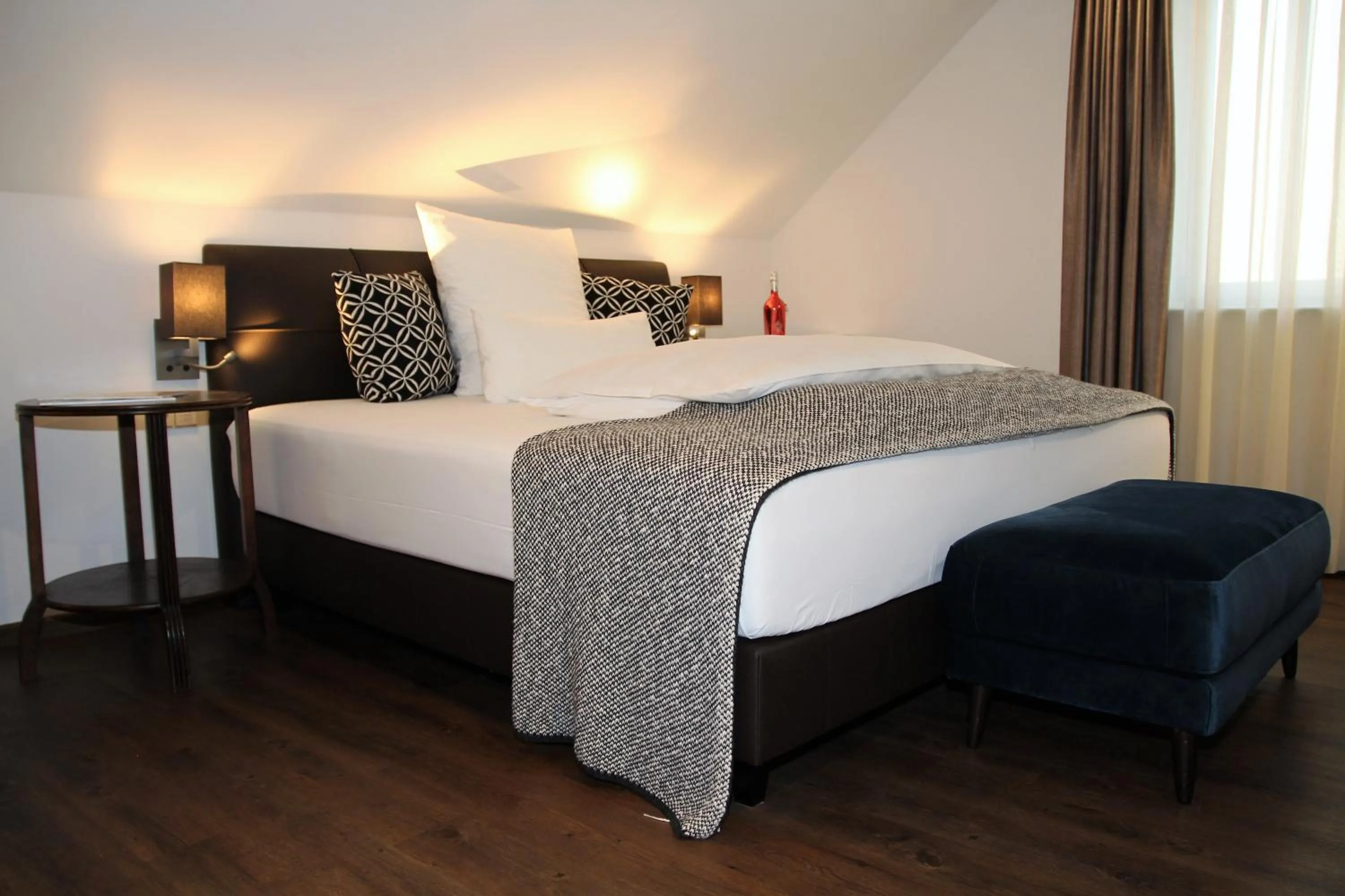 Photo of the whole room, Bed in Höll am Main