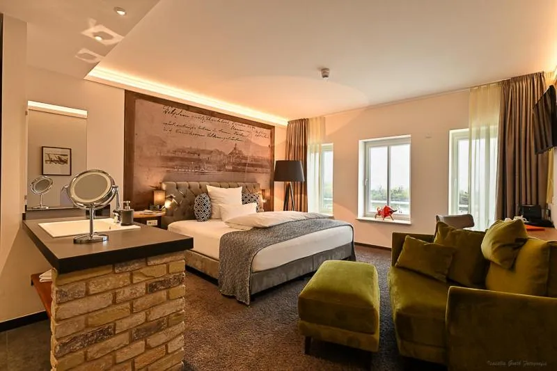 Bed in Höll am Main