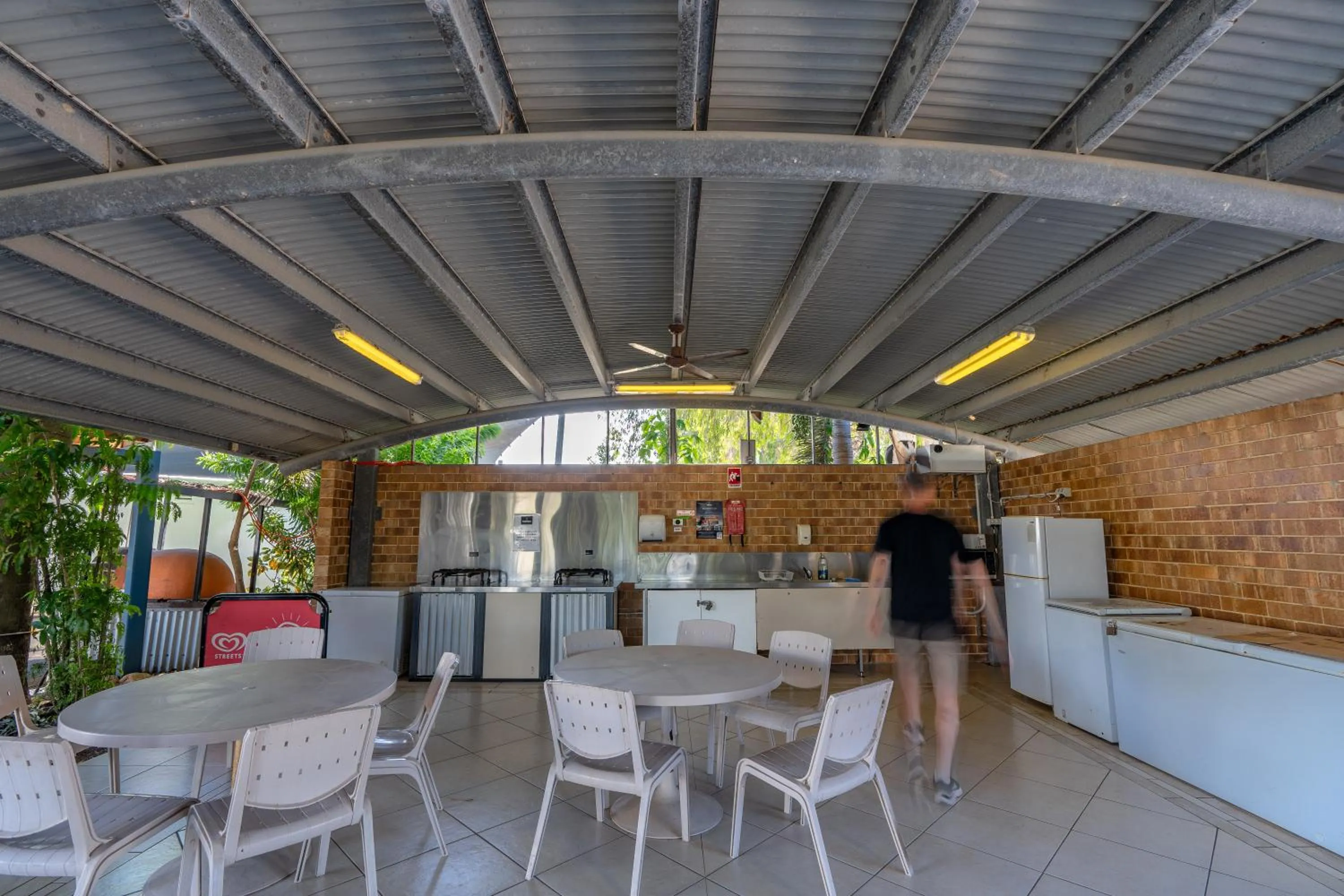 Kitchen or kitchenette in Tasman Holiday Parks - Rollingstone